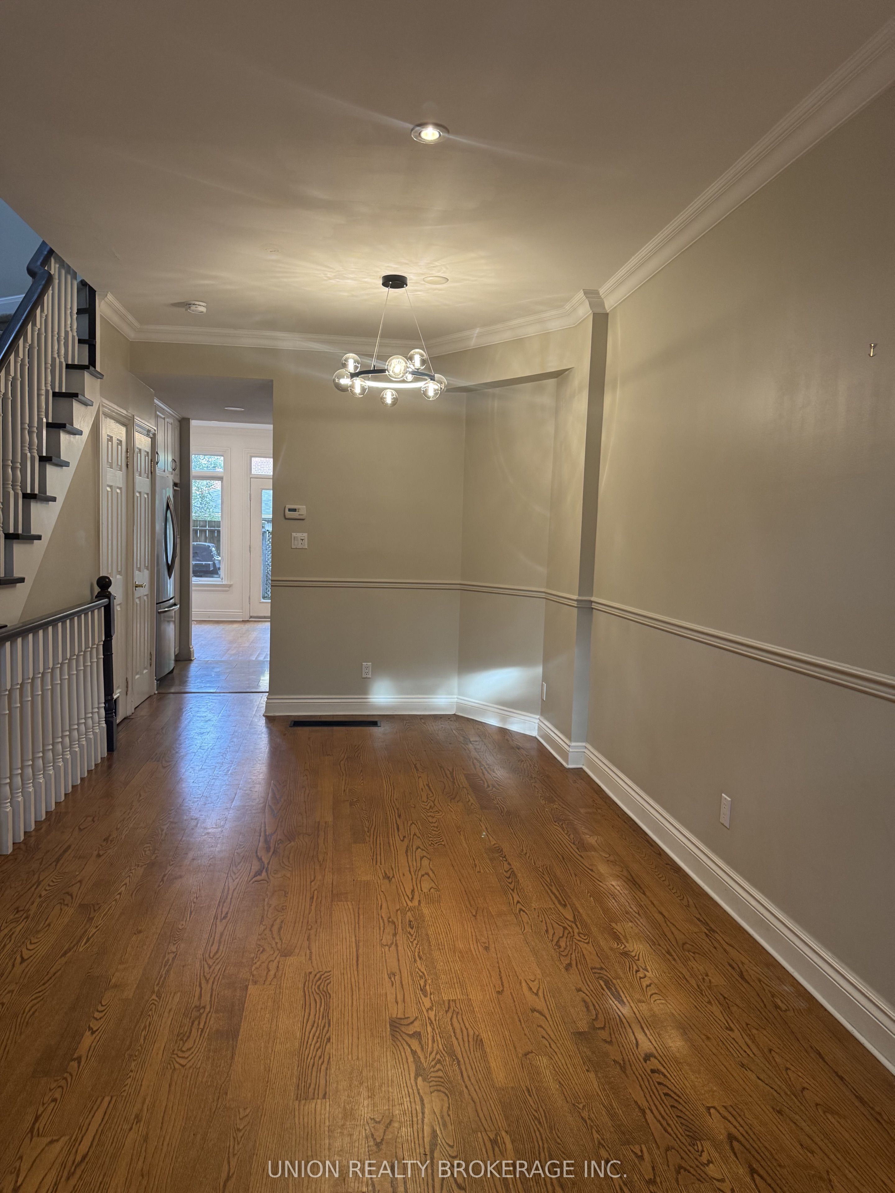 105A Gough Avenue, Toronto, ON M4K 3N9 photo 3