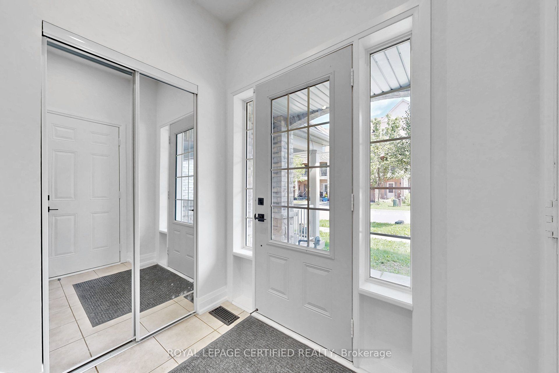 36 Silvester Street, Ajax, ON L1Z 0M5 photo 4