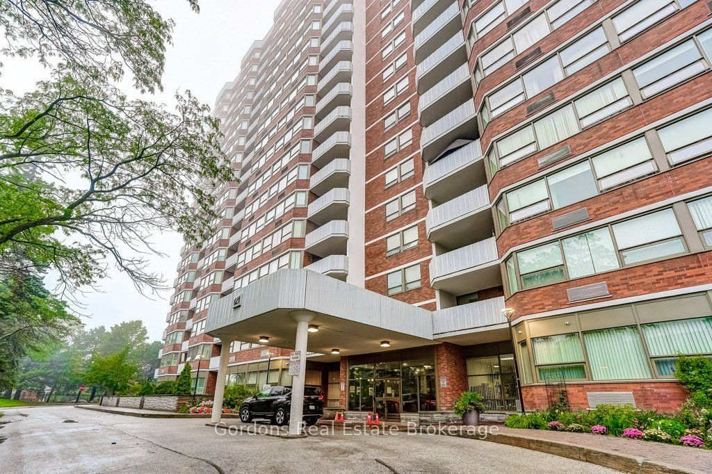 121 Ling Road 1514, Toronto, ON M1E 4Y2 photo 4