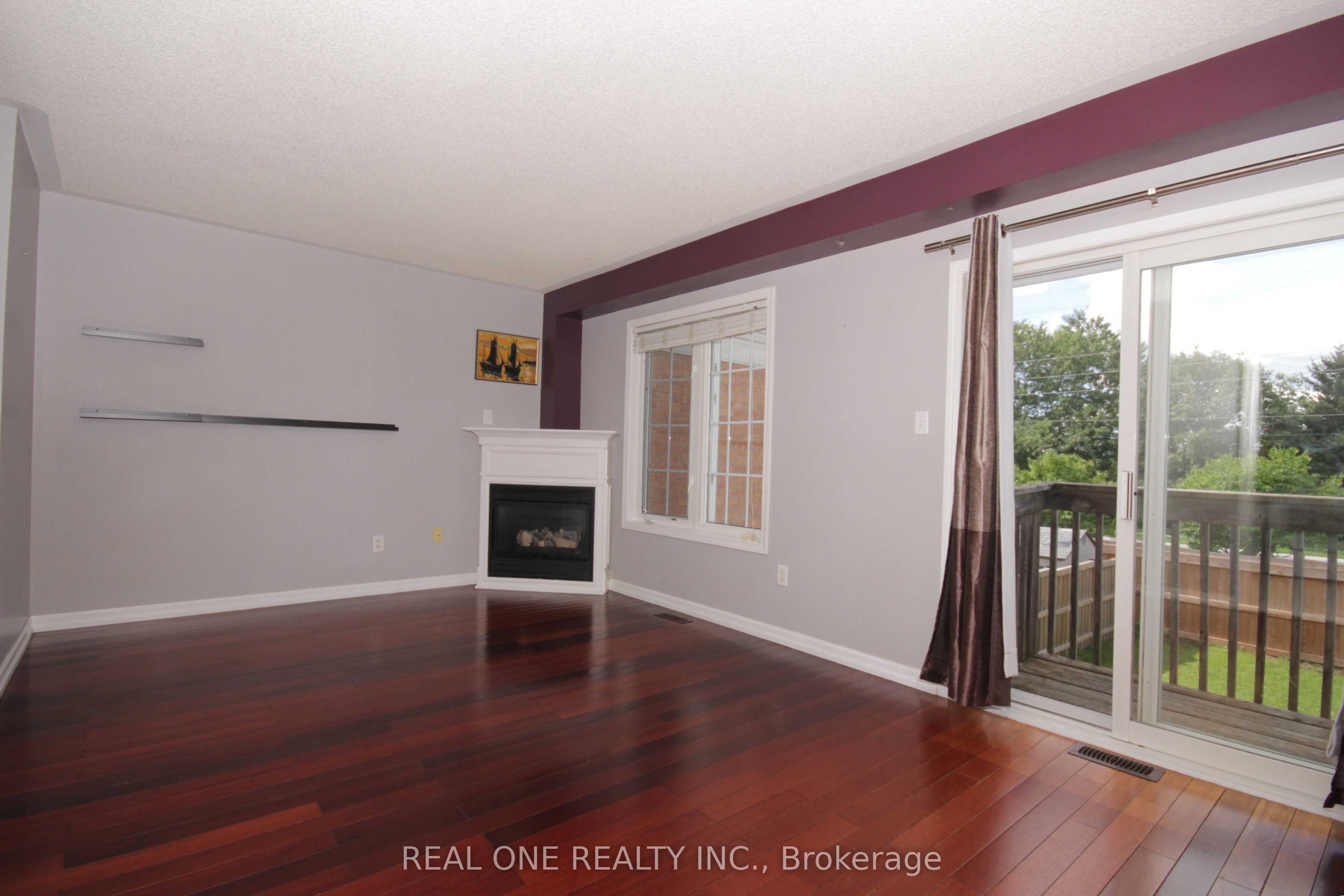 12 Bonello Crescent, Whitby, ON L1R 3N6 photo 5