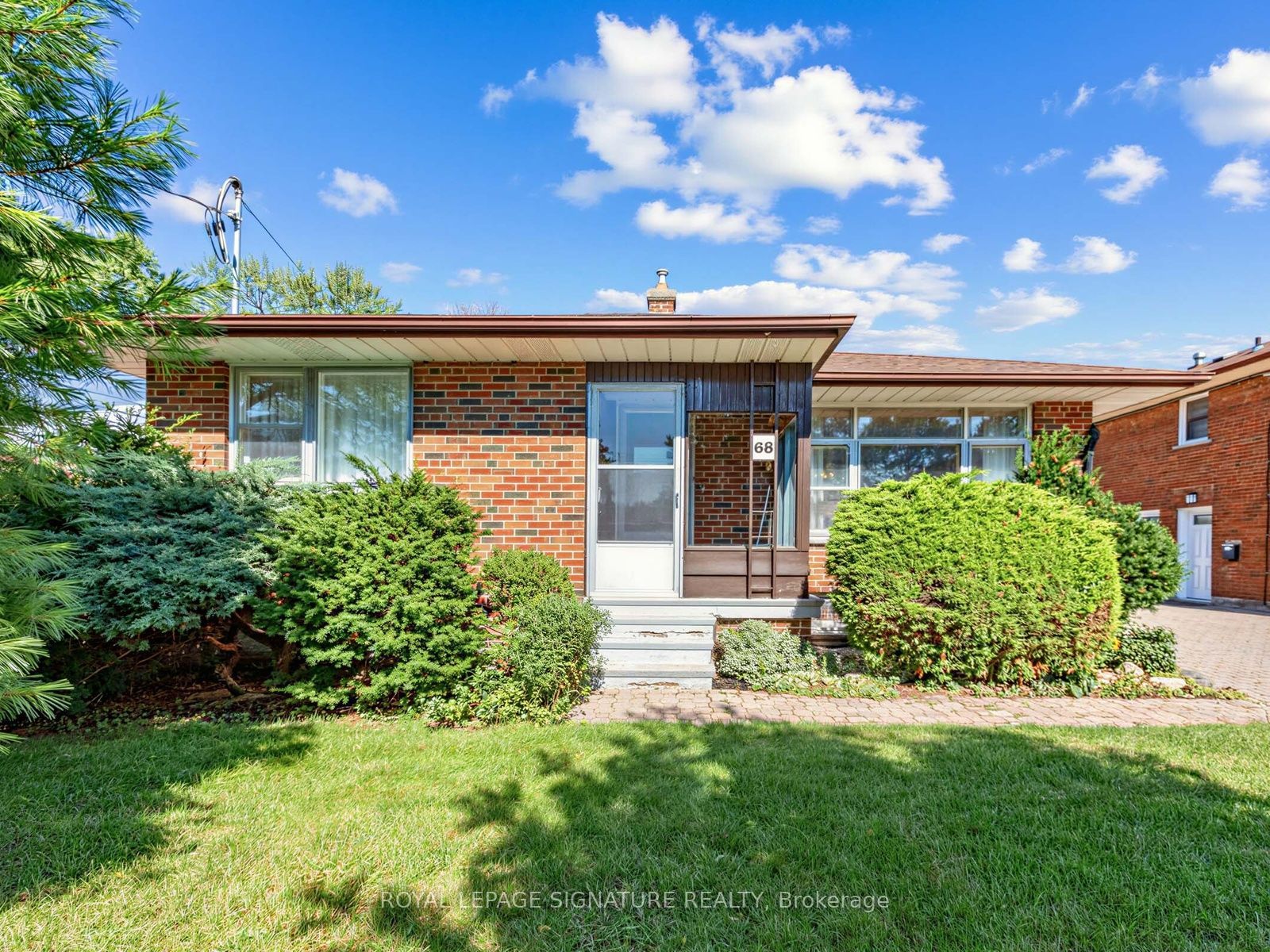 68 Beacham Crescent, Toronto, ON M1T 1N1 photo 2