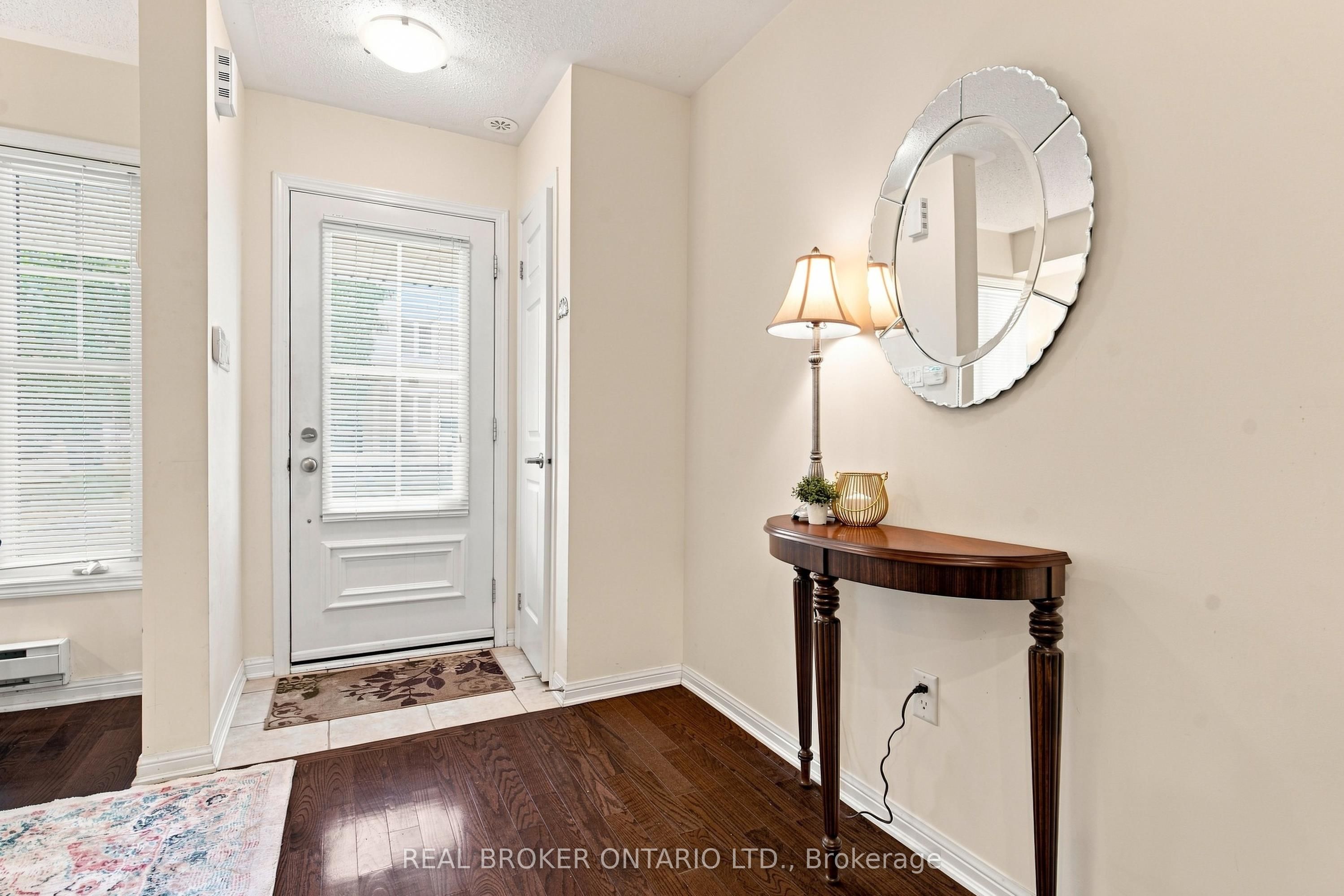 8 Ayers Crescent, Toronto, ON M1L 0G6 photo 3