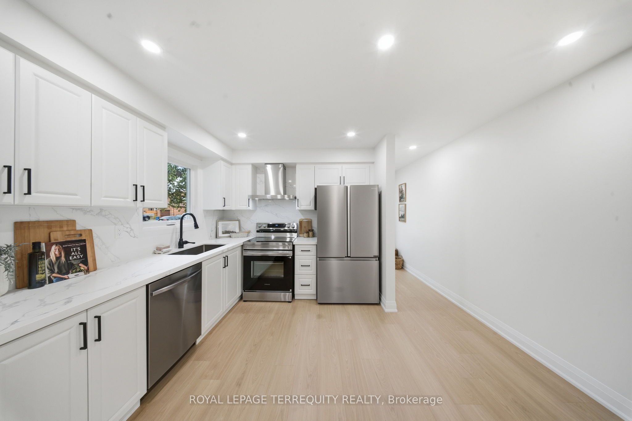 42 Plumridge Court, Ajax, ON L1S 3Z8 photo 4