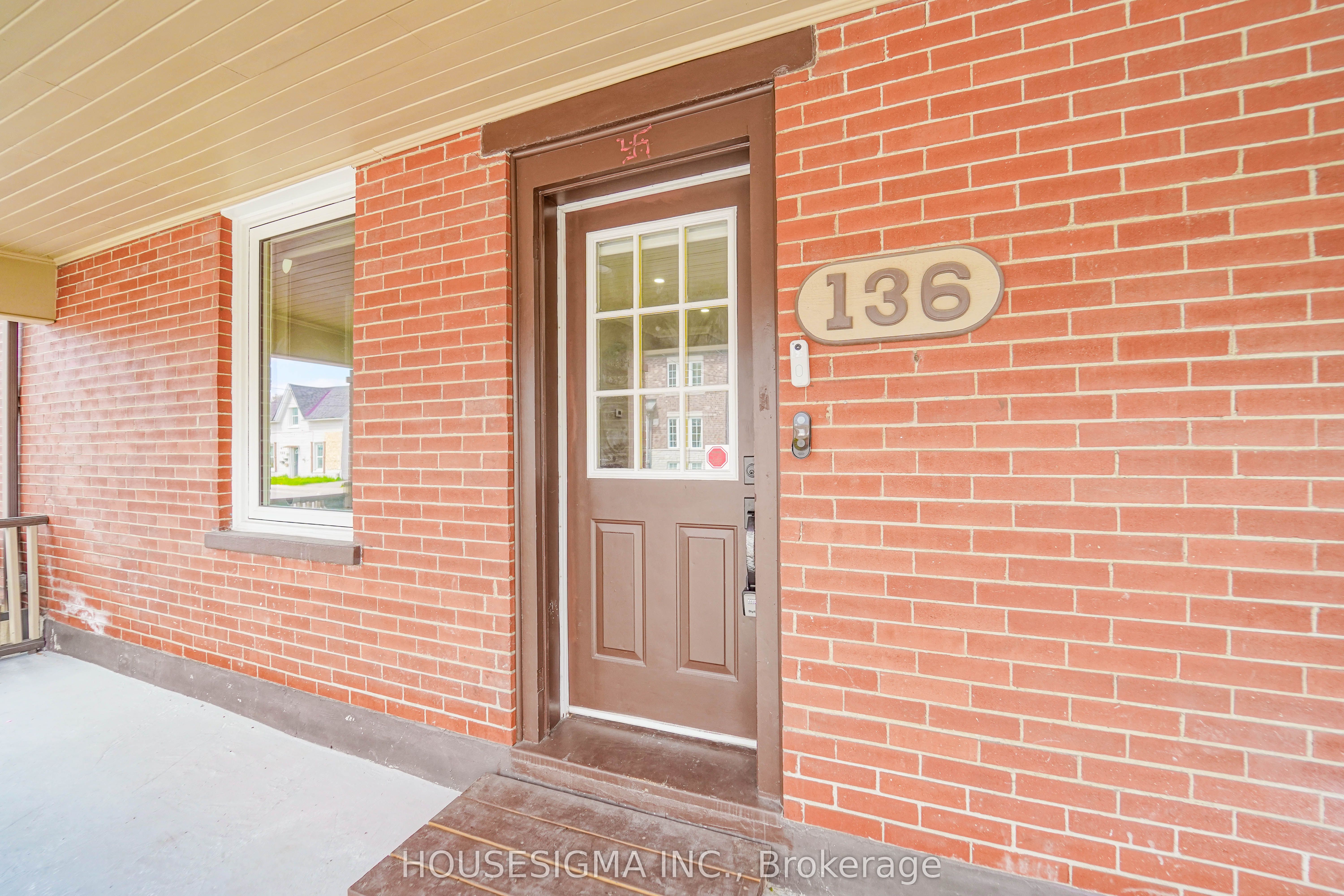 136 Celina Street, Oshawa, ON L1H 4N5 photo 5