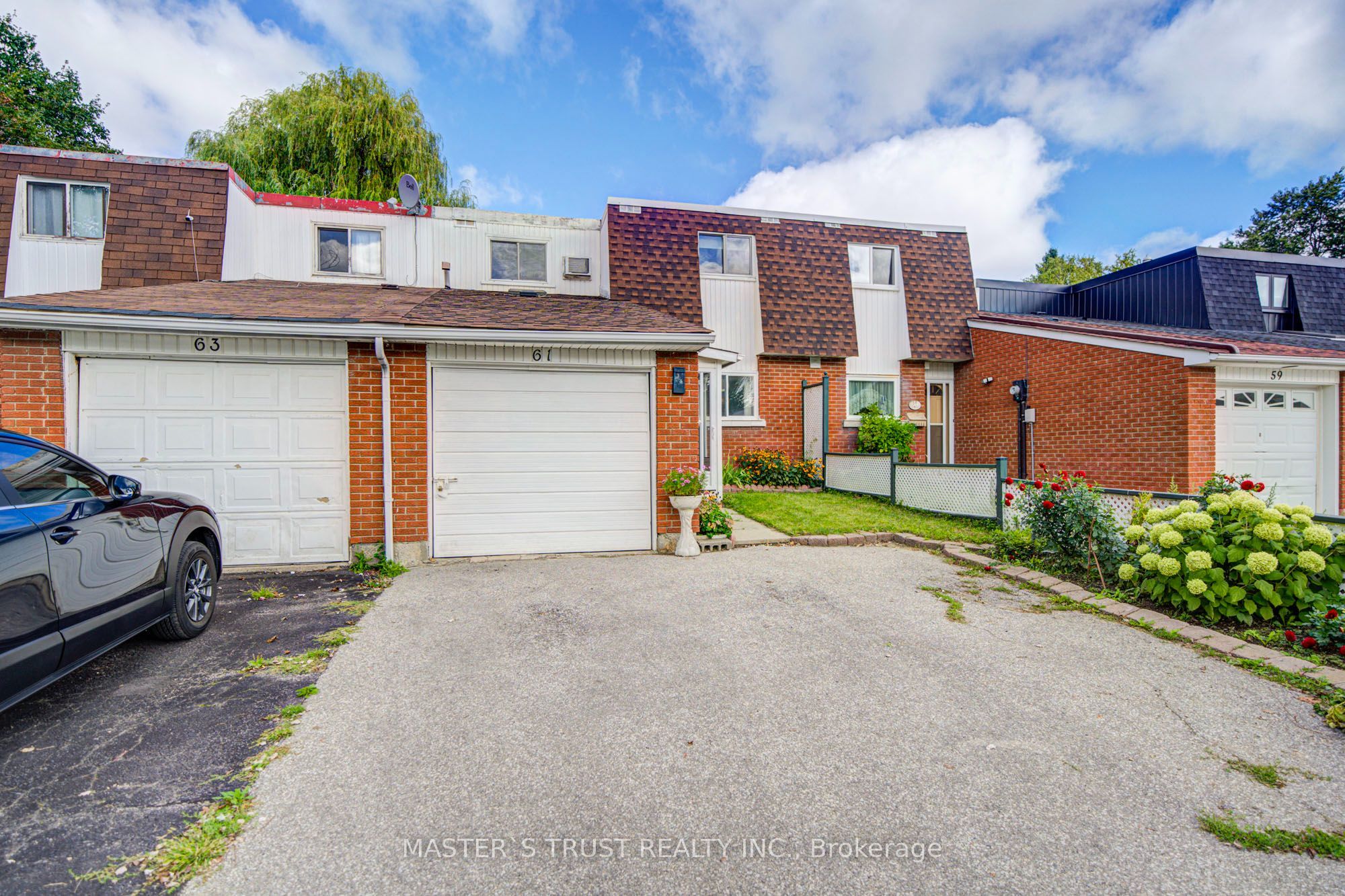 61 Wiggens Court, Toronto, ON M1B 1K3 photo 4