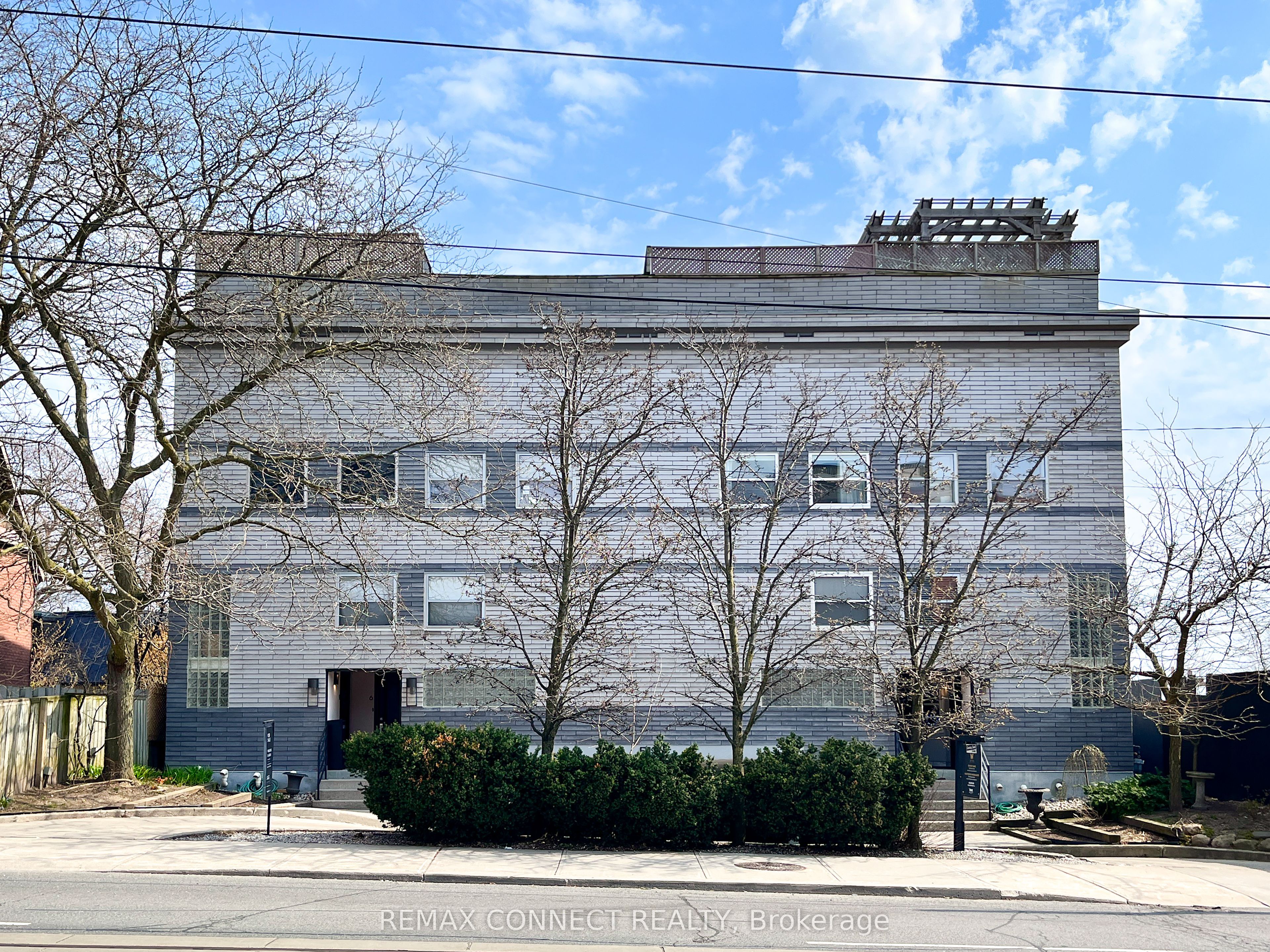 517 Kingston Road 4, Toronto, ON M4L 1V5 photo 2