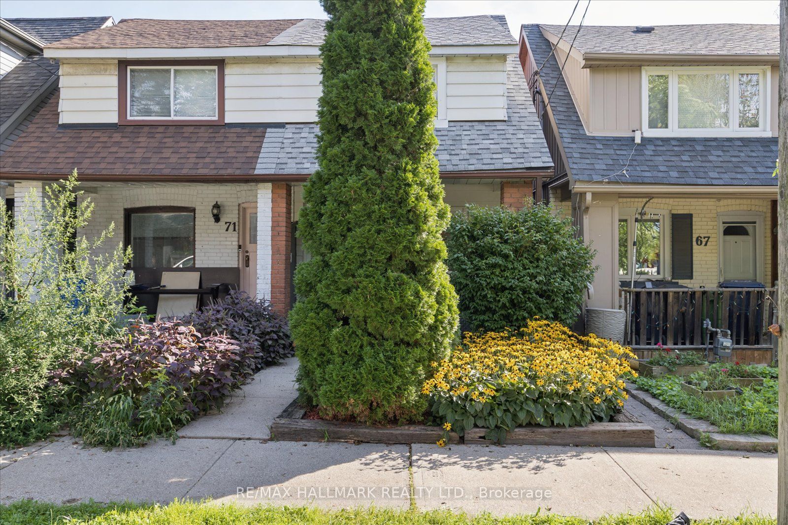 69 Alton Avenue, Toronto, ON M4L 2M3 photo 3