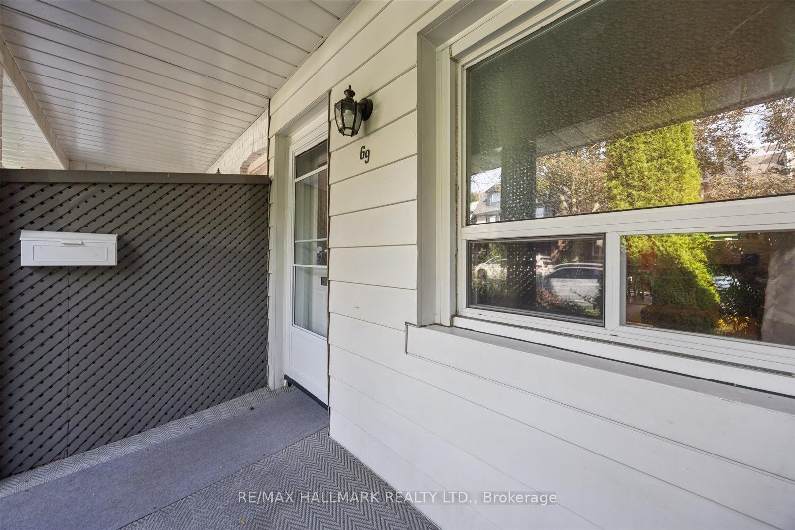 69 Alton Avenue, Toronto, ON M4L 2M3 photo 5