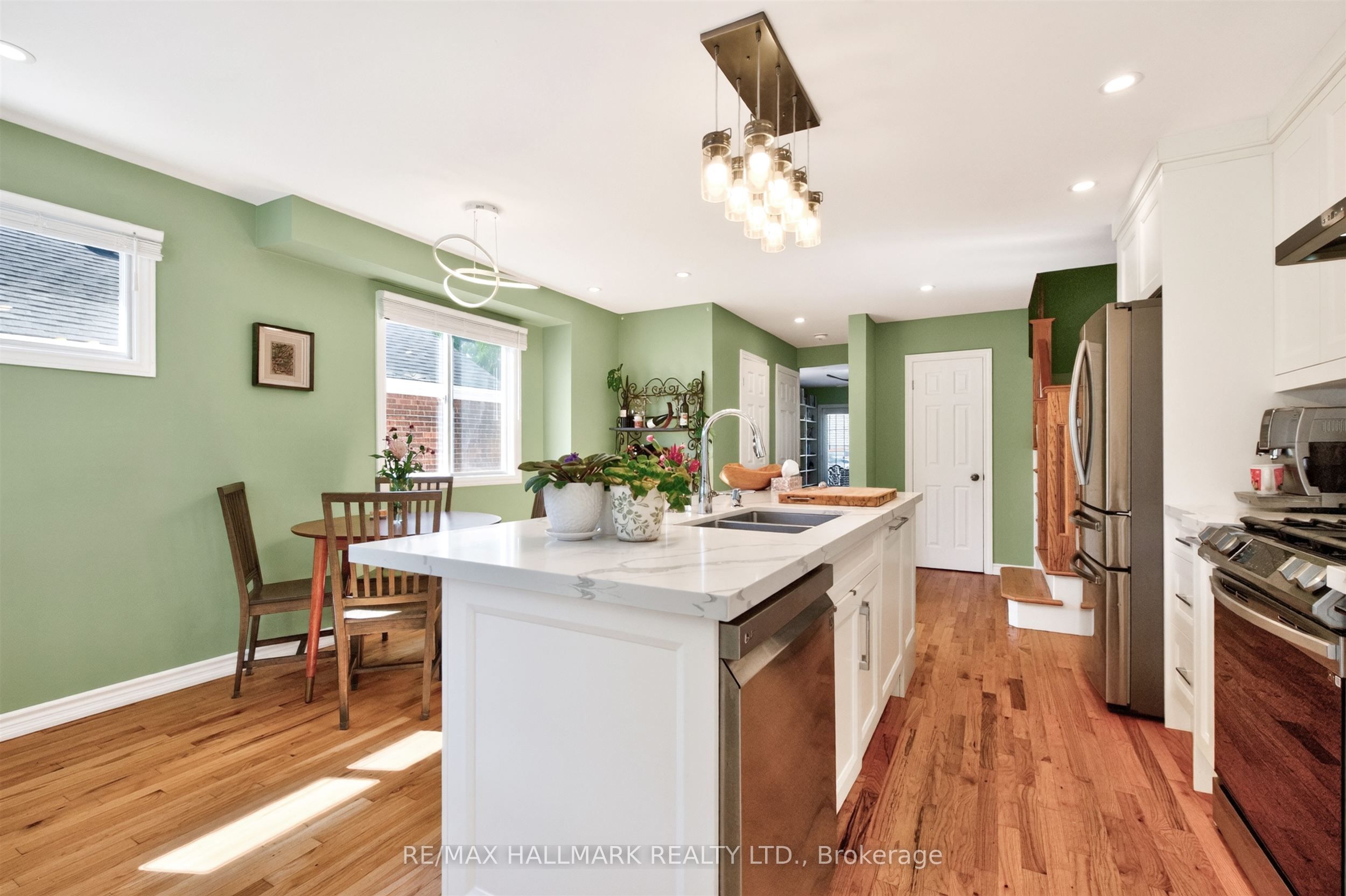 110 Harding Boulevard, Toronto, ON M1N 3E2 photo 3