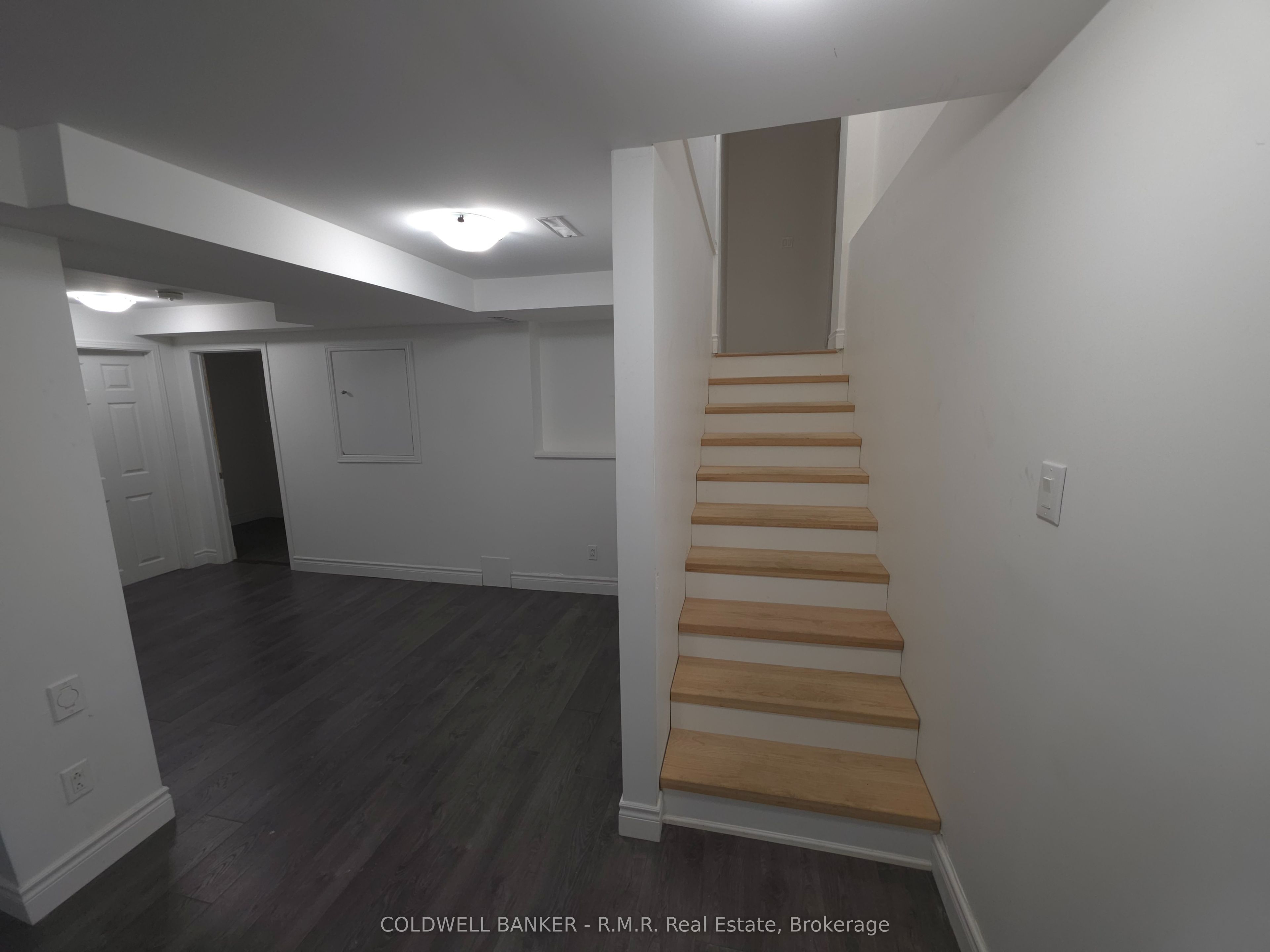 61 Willey Drive Bsmt, Clarington, ON L1C 4Z5 photo 2