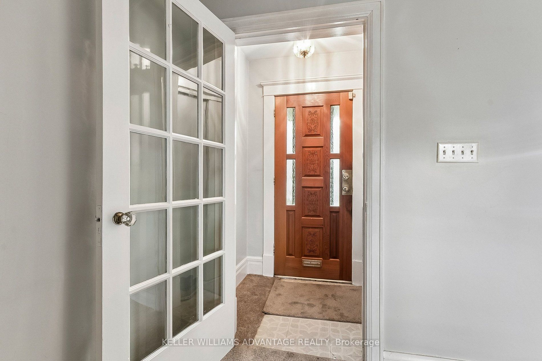 32 Dingwall Avenue E, Toronto, ON M4J 1C3 photo 4