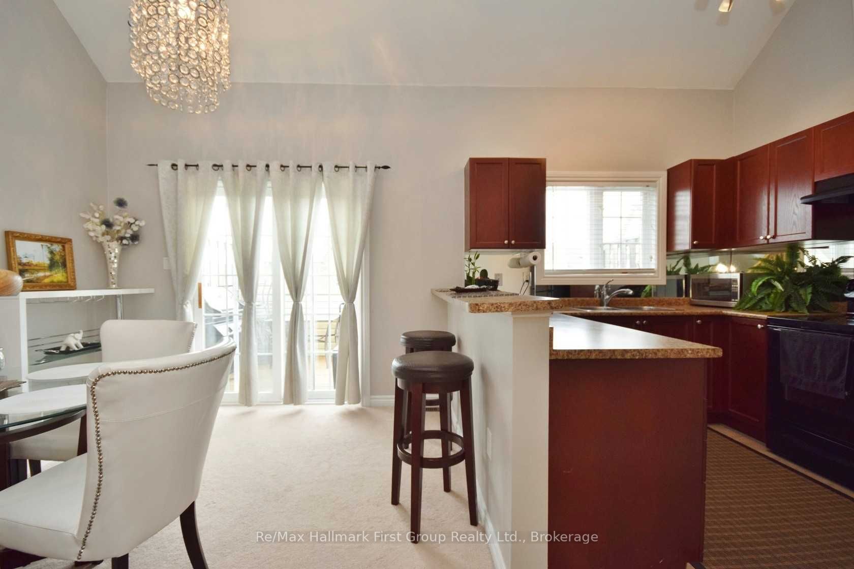 44 Wicker Park Way, Whitby, ON L1R 0E1 photo 3