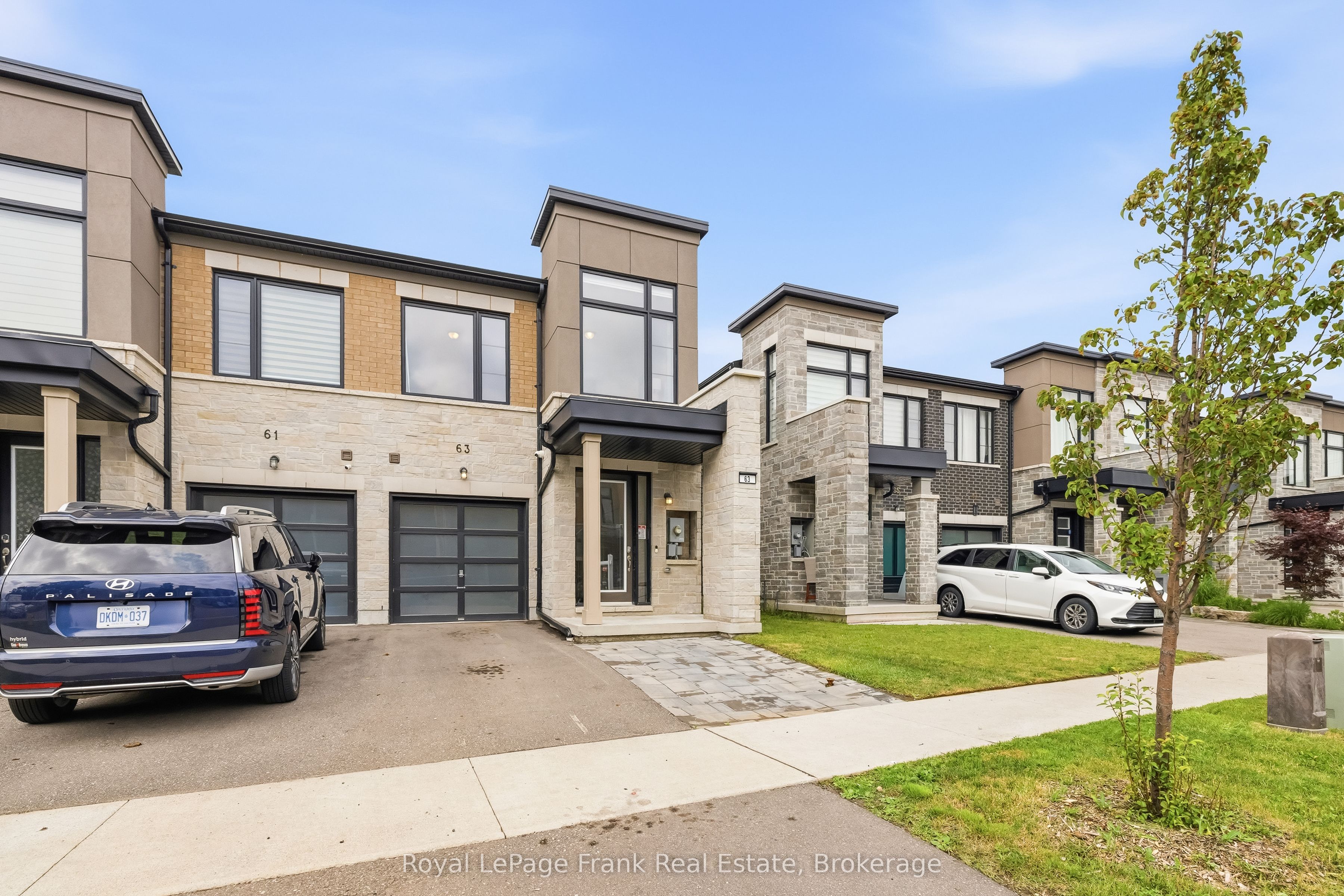 63 Pine Gate Place, Whitby, ON L1R 0S2 photo 2