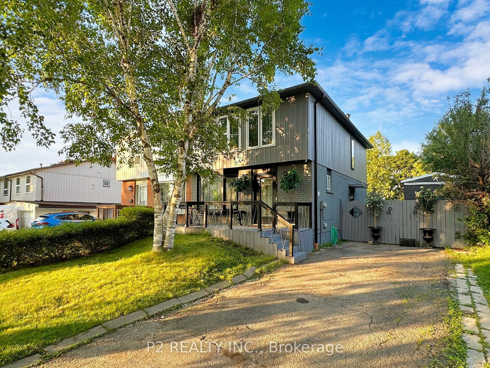 411 Rosedale Drive, Whitby, ON L1N 1Z5 photo 2