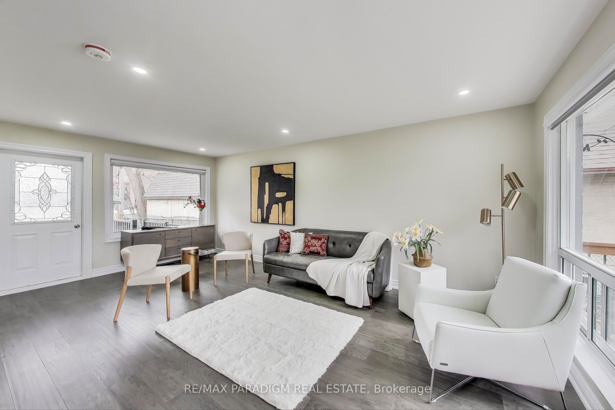 36 Rideout Street UPPER, Ajax, ON L1S 1P8 photo 4