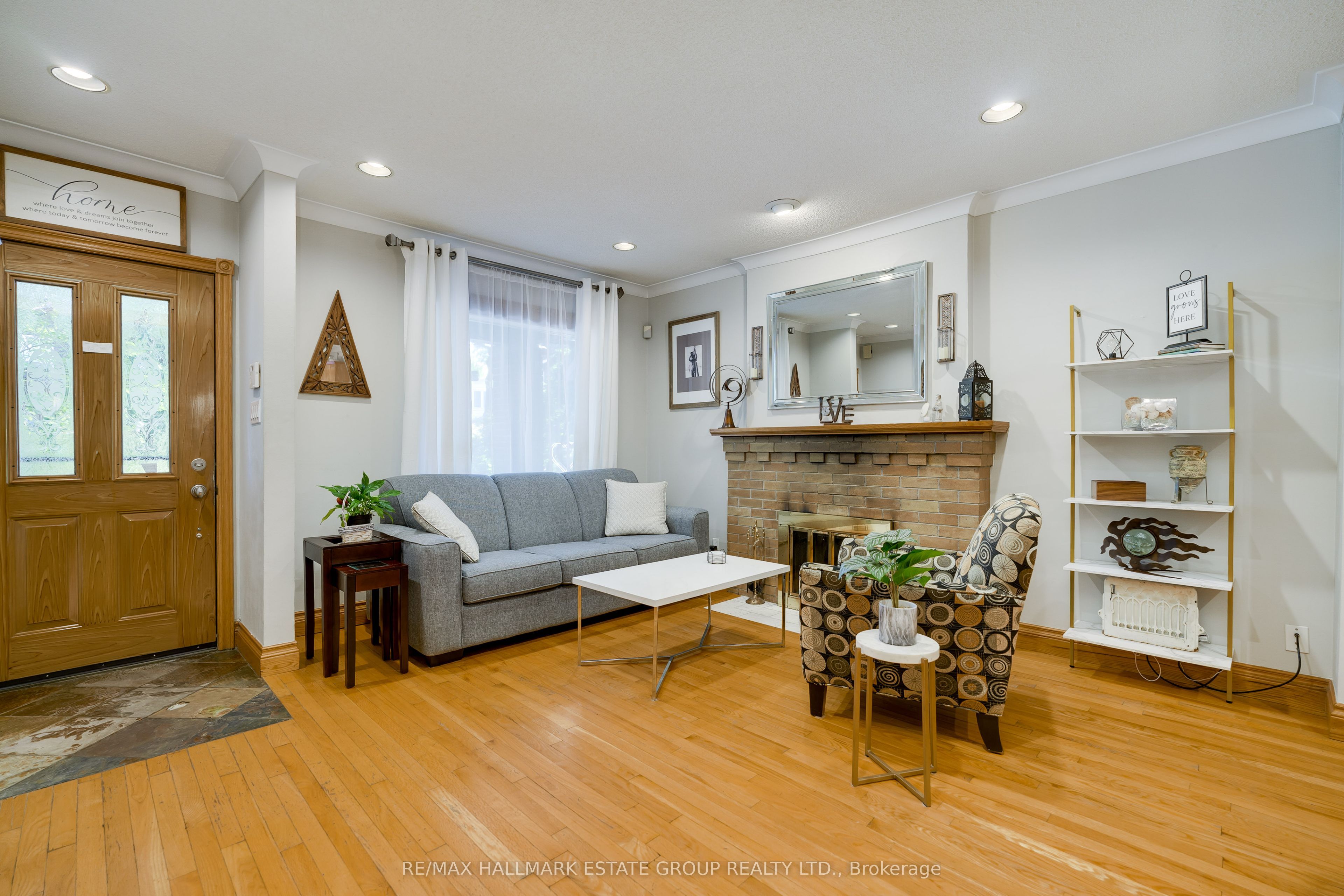 88 Glenmore Road, Toronto, ON M4L 3M3 photo 4