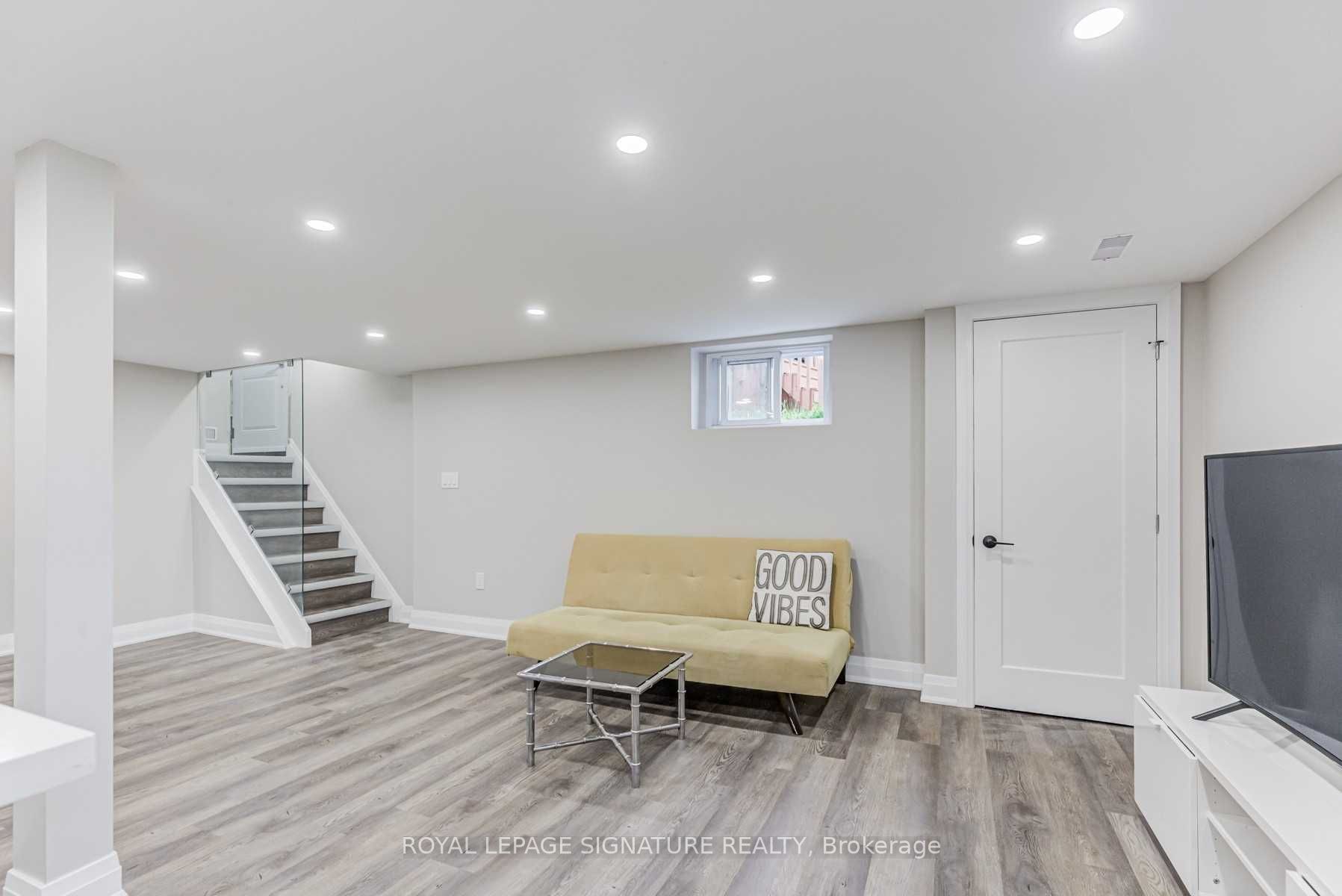 54 Inniswood Drive, Toronto, ON M1R 1E5 photo 5