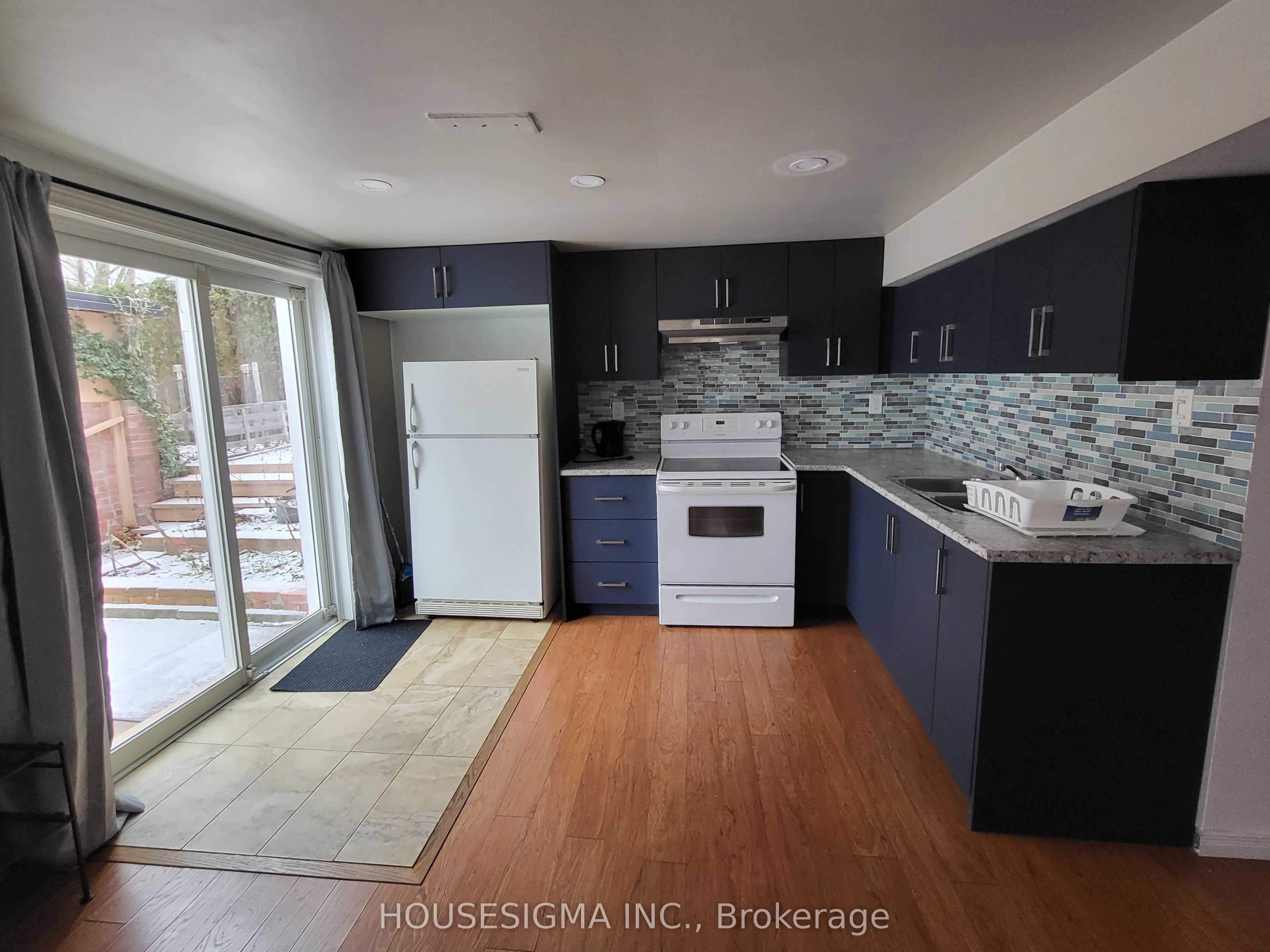 79 Weir Crescent Lower, Toronto, ON M1E 3B2 photo 4