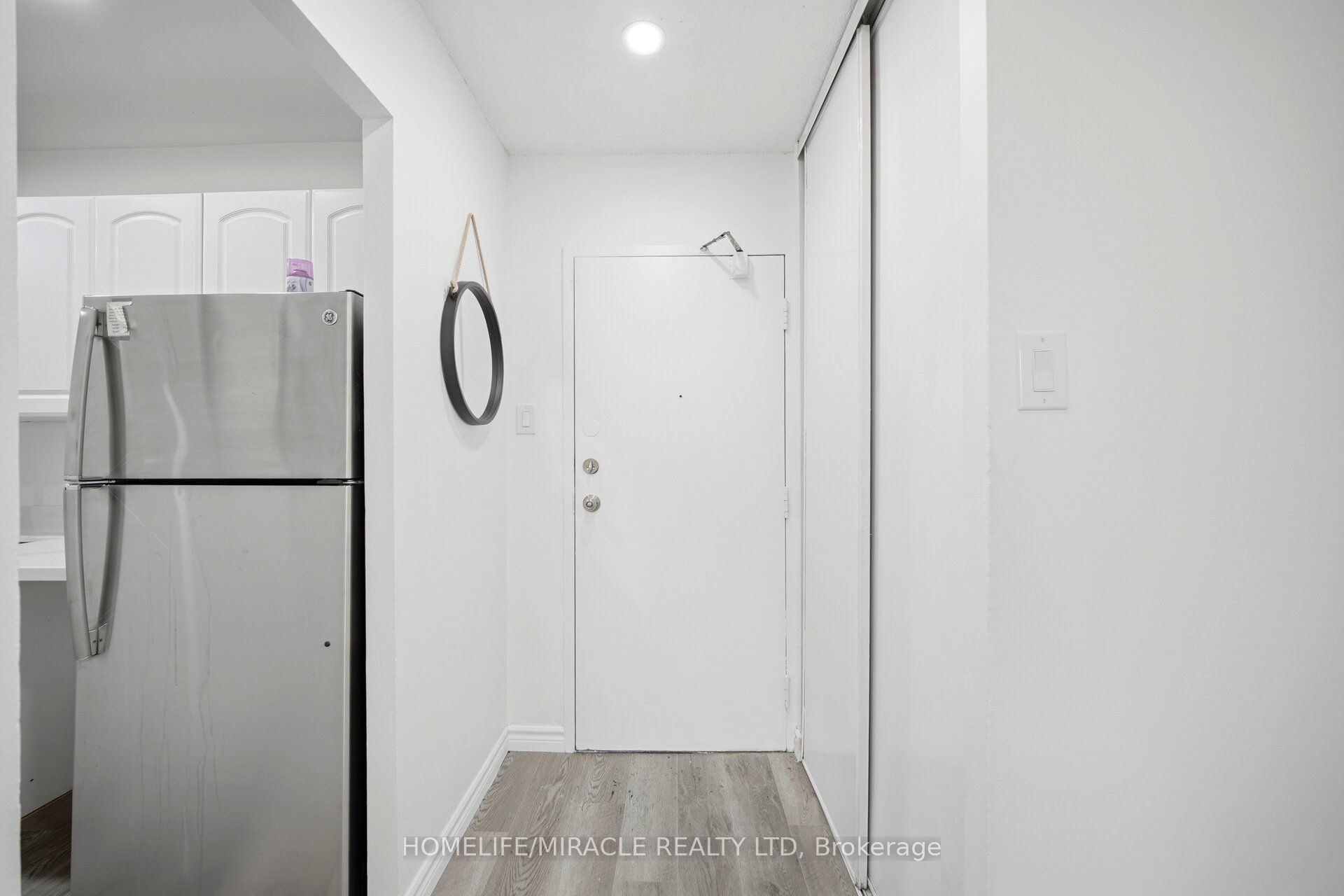 100 Mornelle Court 2051, Toronto, ON M1E 4X2 photo 5