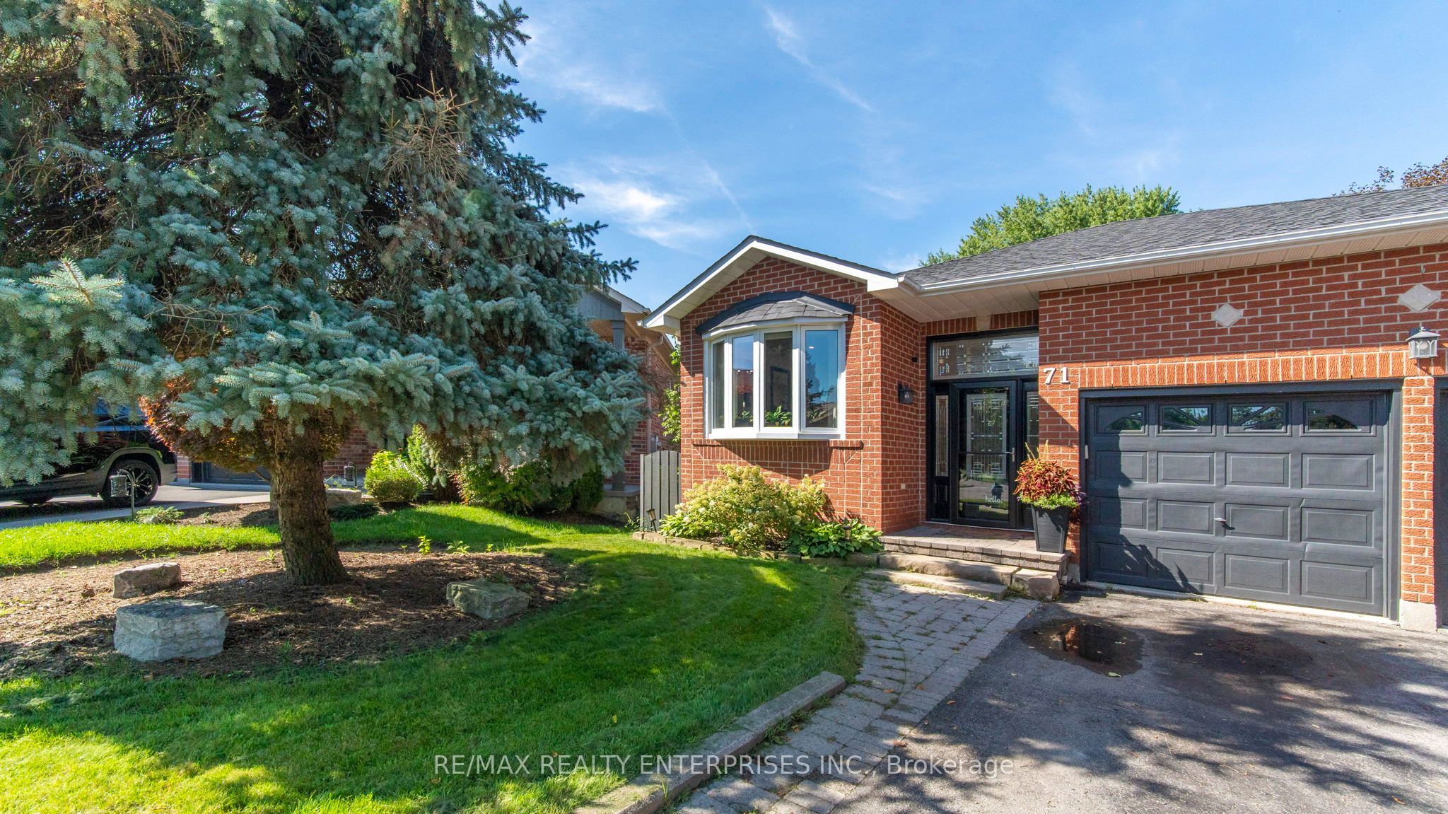 71 Inglewood Place Main, Whitby, ON L1N 8Z8 photo 2