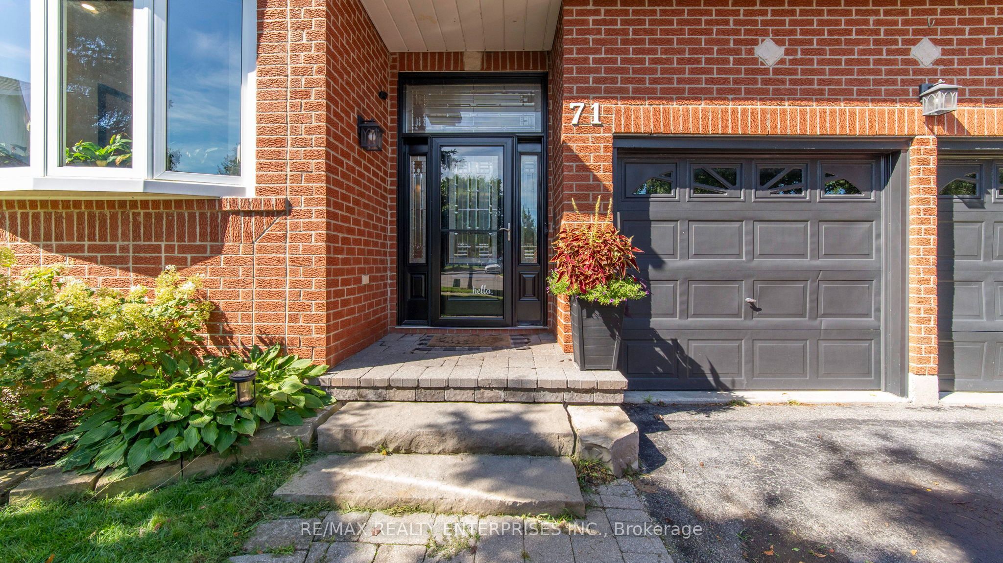 71 Inglewood Place Main, Whitby, ON L1N 8Z8 photo 3