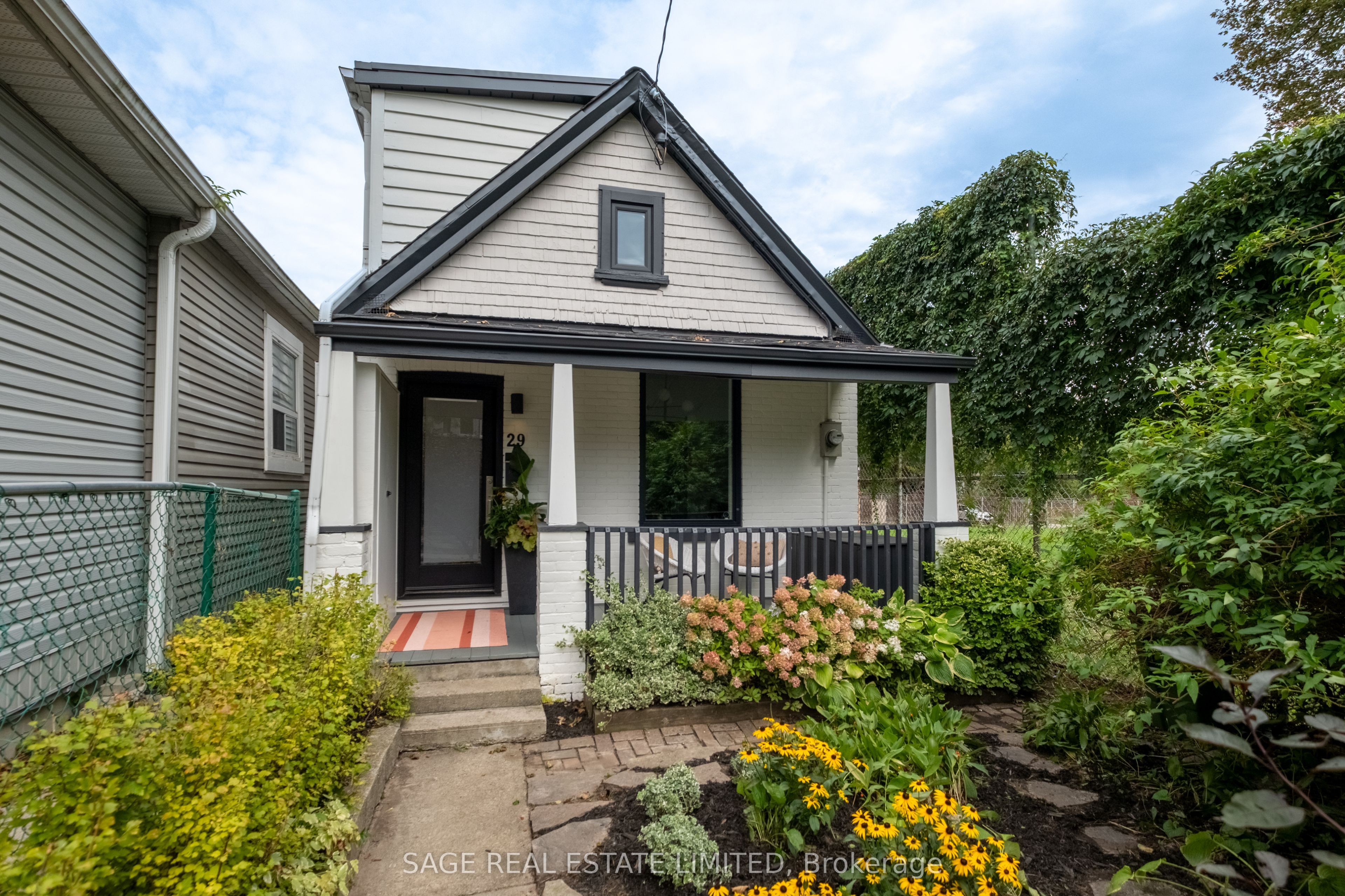 29 Bushell Avenue, Toronto, ON M4M 3B8
