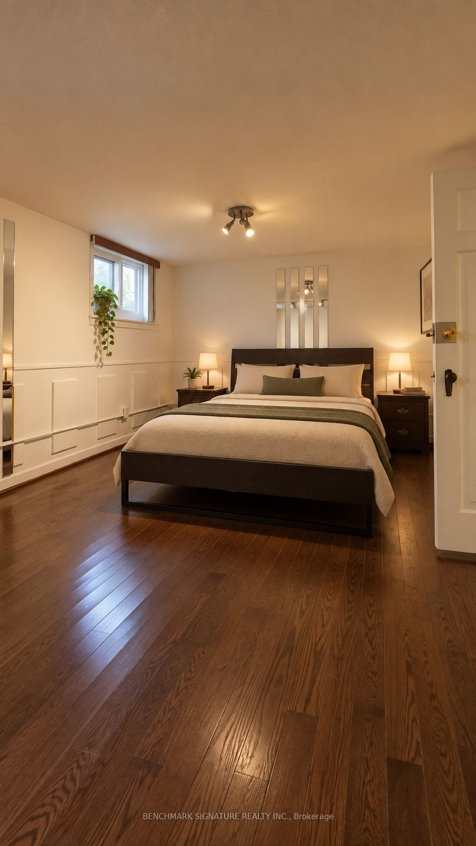238 Torrens Avenue Basement, Toronto, ON M4J 2P6 photo 5