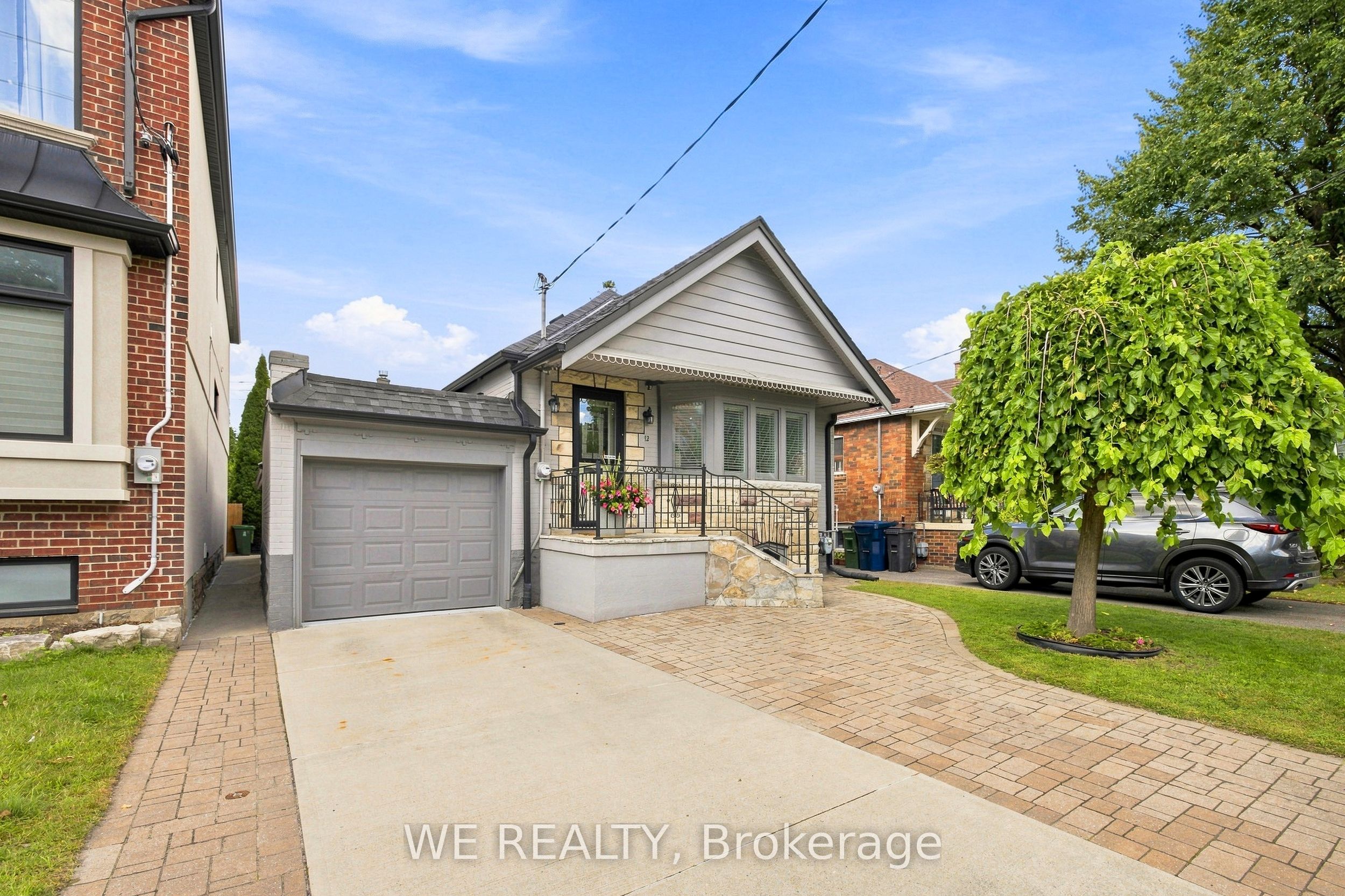12 Fairside Avenue, Toronto, ON M4C 3G9