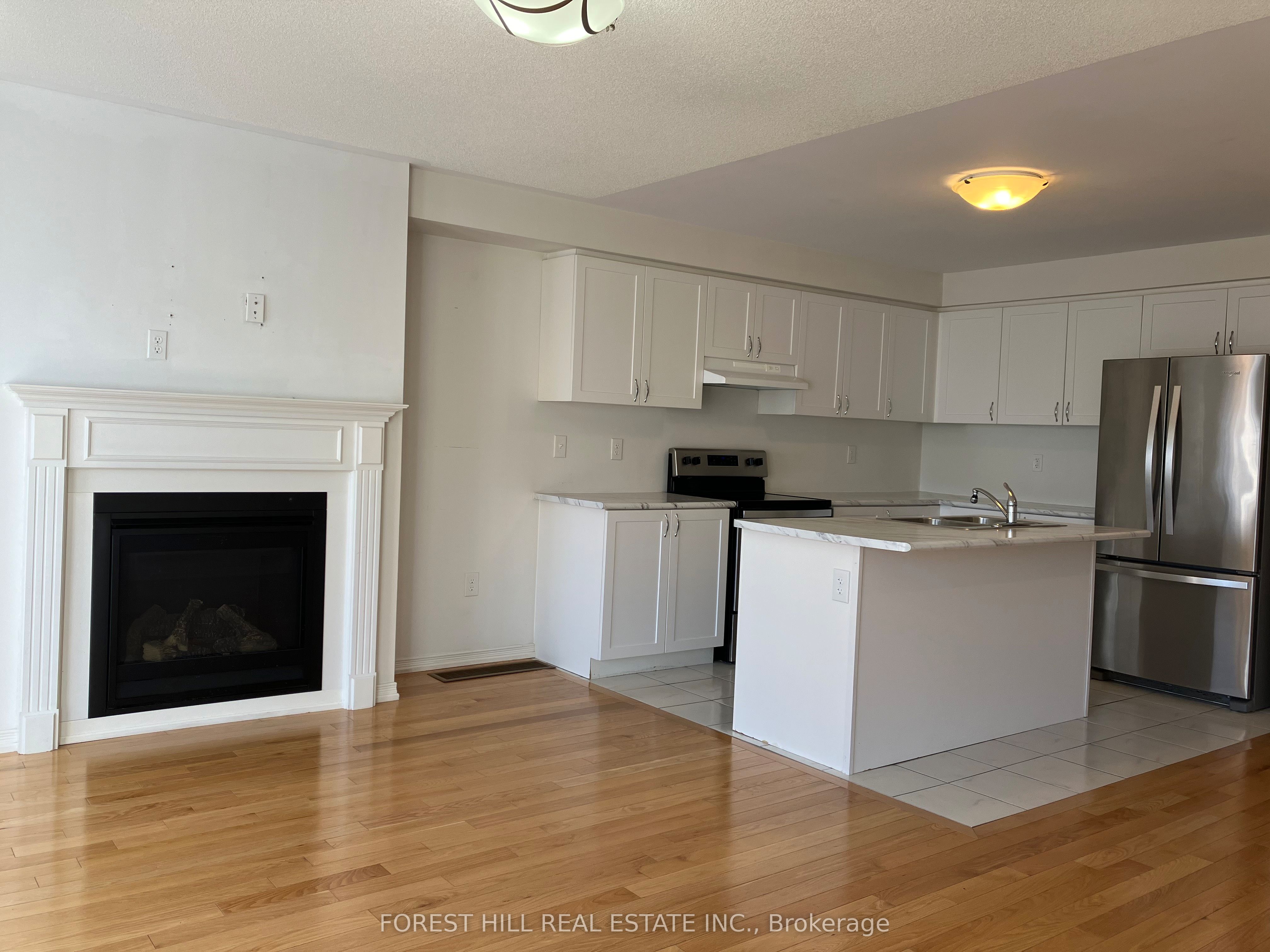 2448 Equestrian Crescent, Oshawa, ON L1H 7K4 photo 5