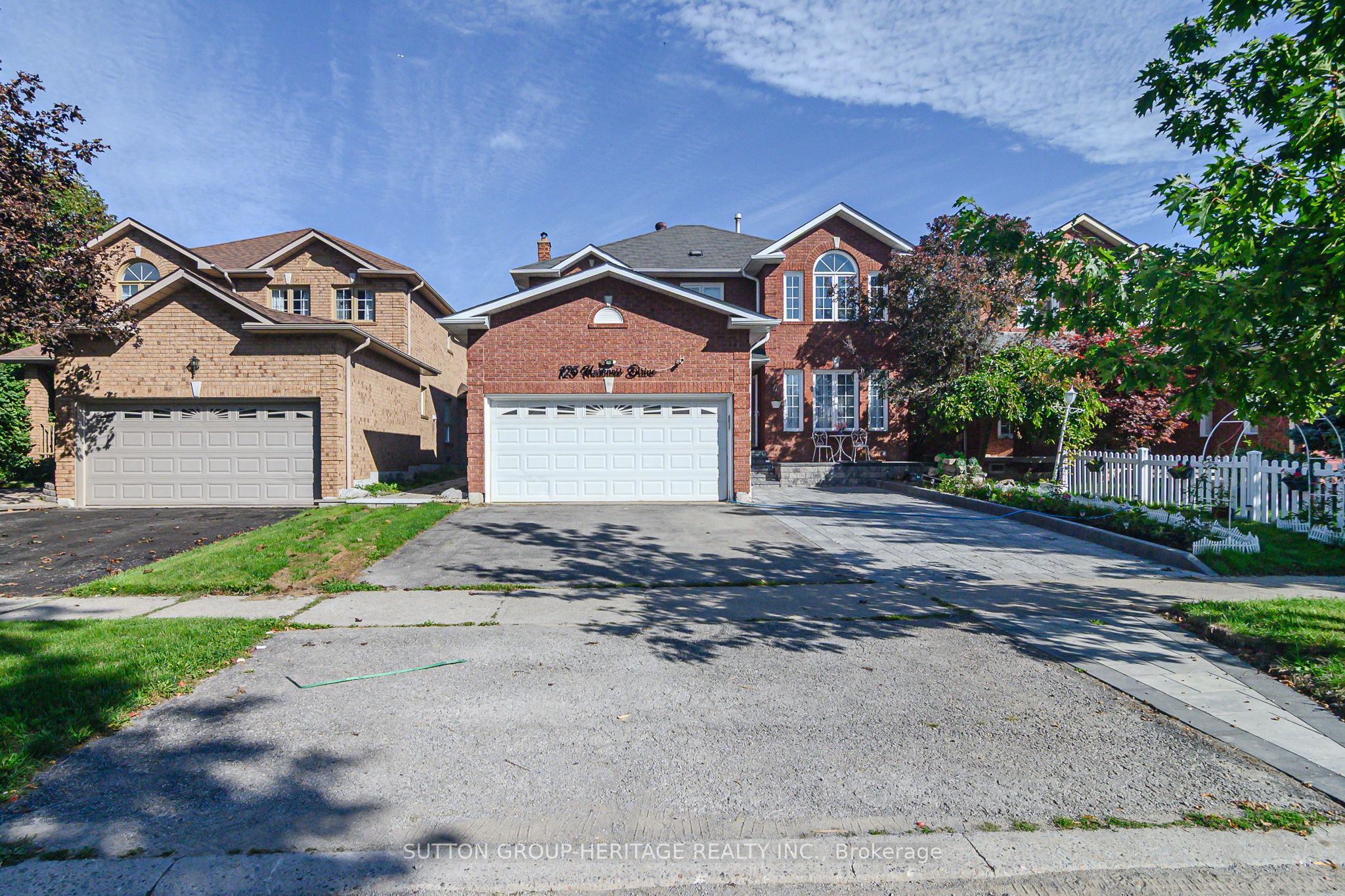 125 Harkness Drive BSMT, Whitby, ON L1R 2E9 photo 2