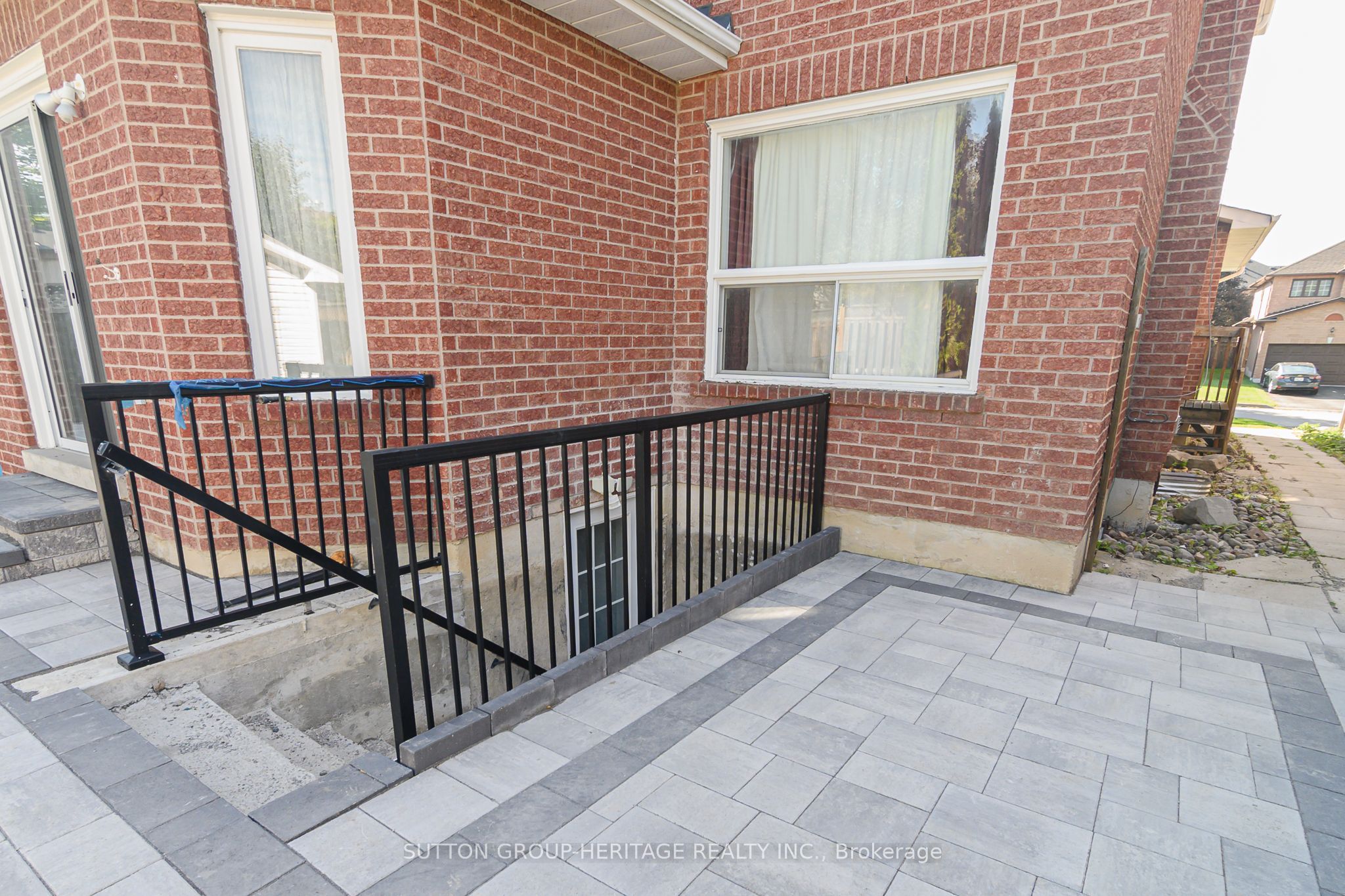 125 Harkness Drive BSMT, Whitby, ON L1R 2E9 photo 4