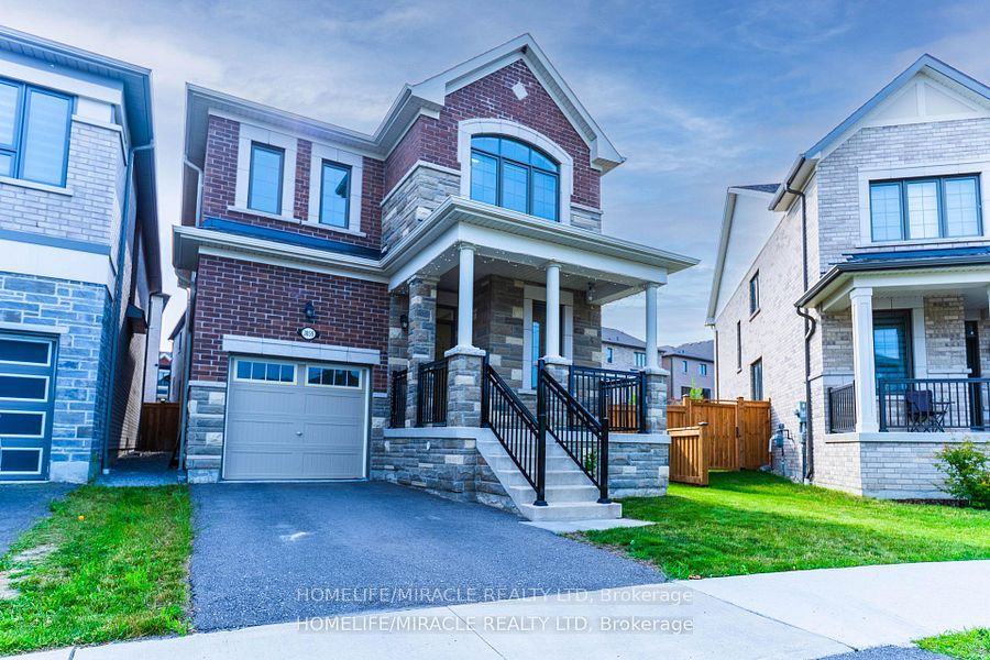 3059 Hollyberry Trail, Pickering, ON L1X 0N5 photo 4