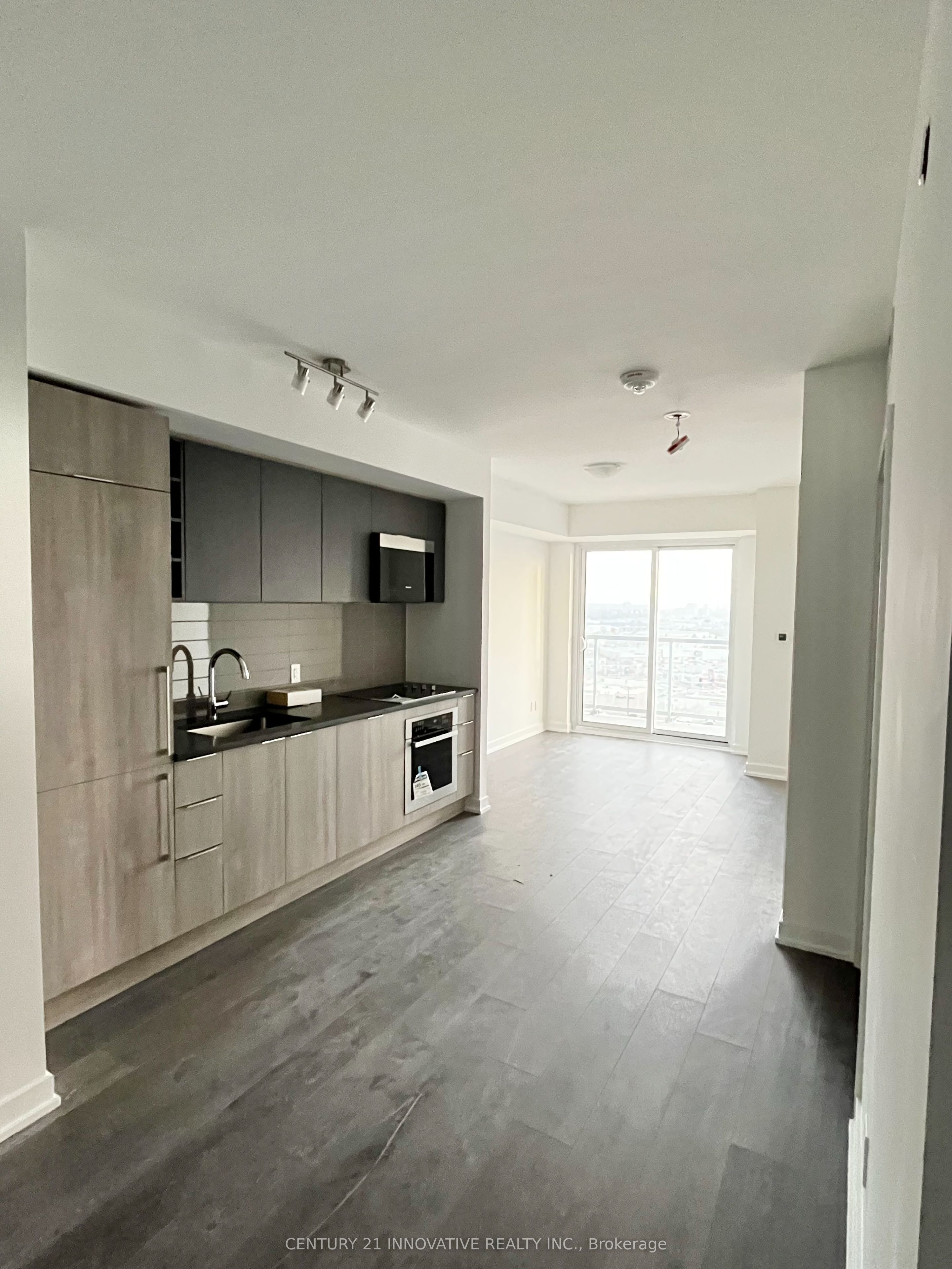 2031 Kennedy Road 2015, Toronto, ON M1T 0B8 photo 2