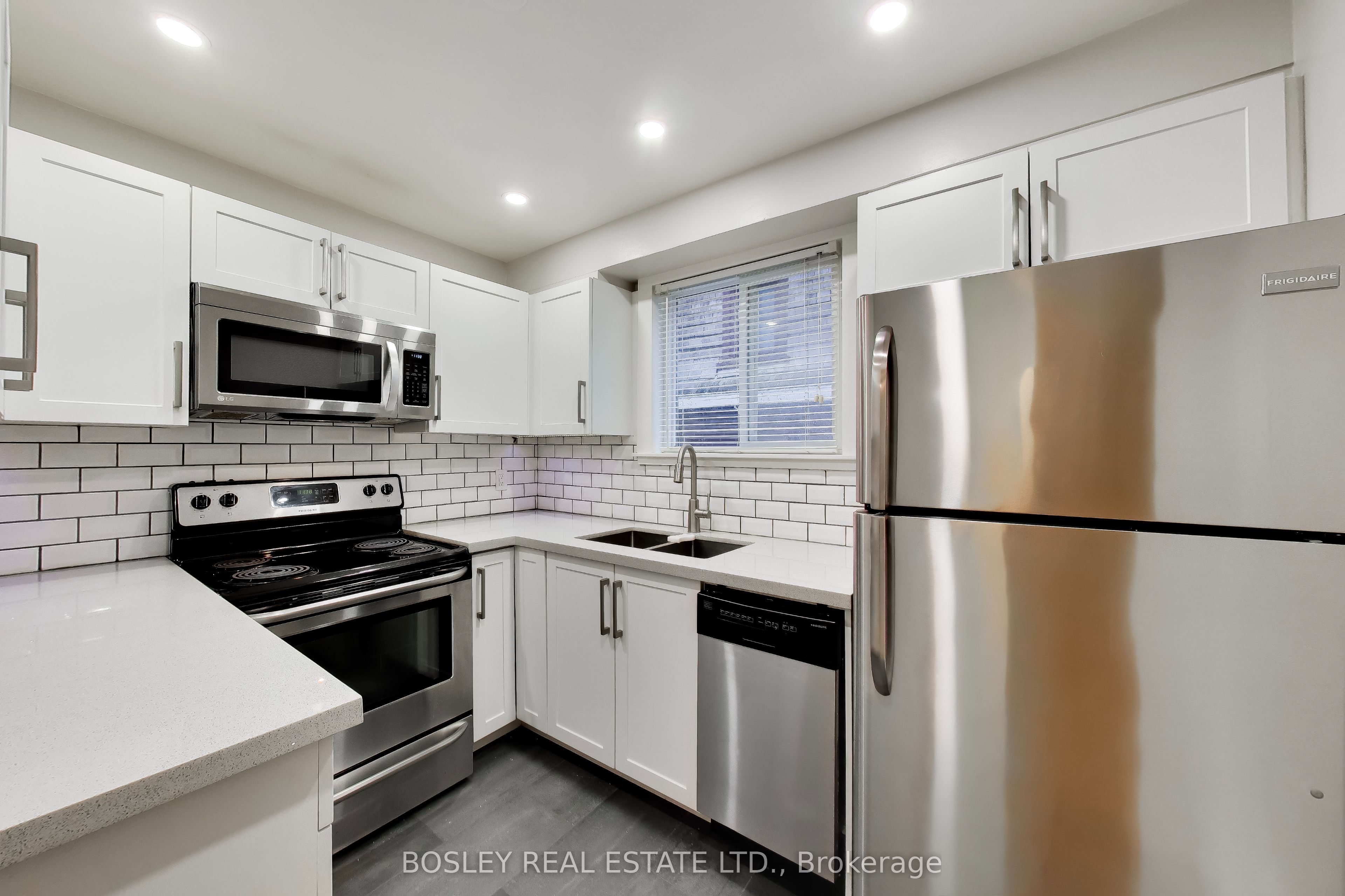 100 Kildonan Drive Main, Toronto, ON M1N 3B8 photo 4