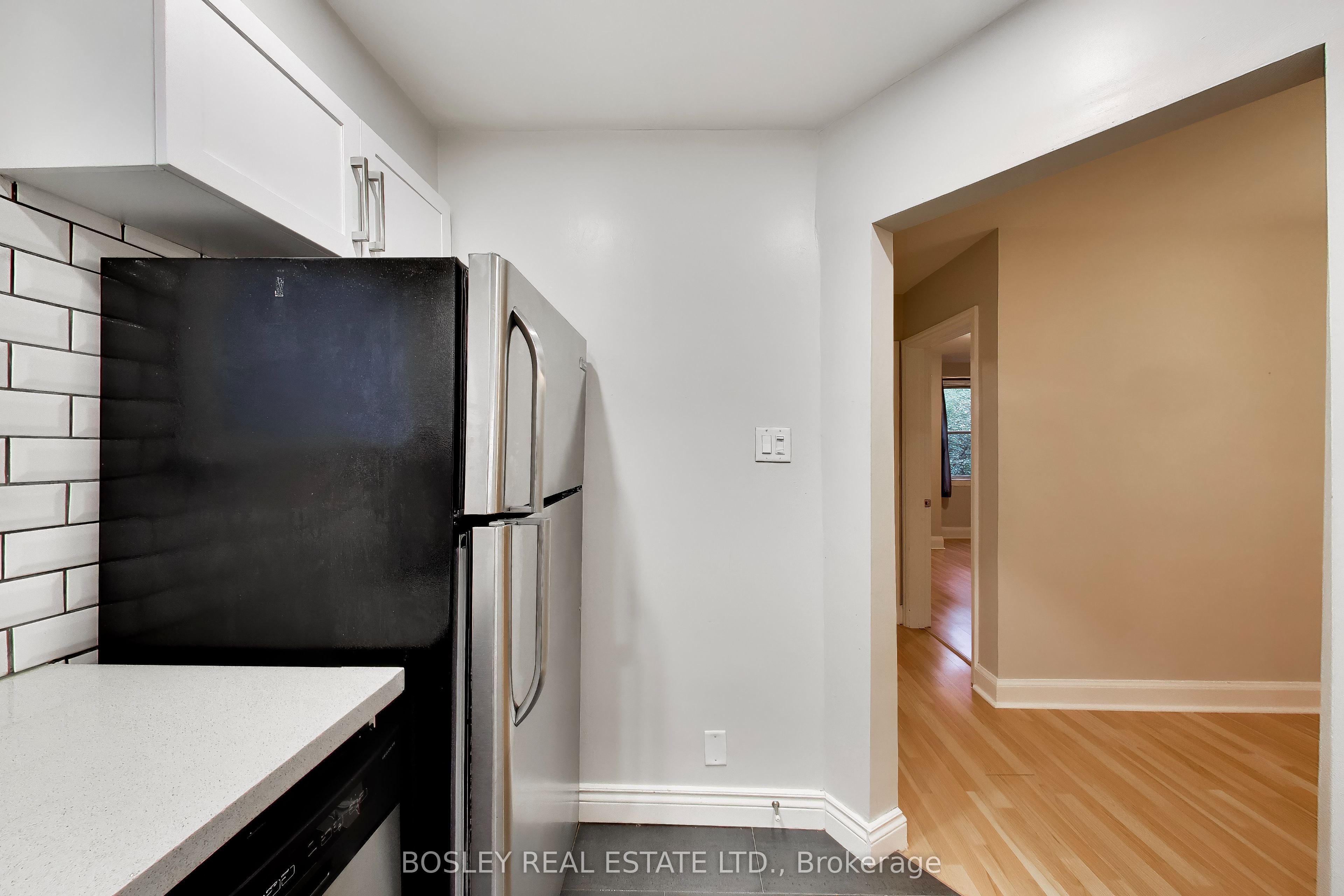 100 Kildonan Drive Main, Toronto, ON M1N 3B8 photo 5