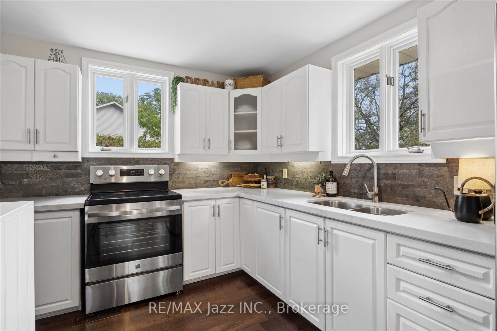 364 King Street E, Clarington, ON L1C 3K5 photo 5
