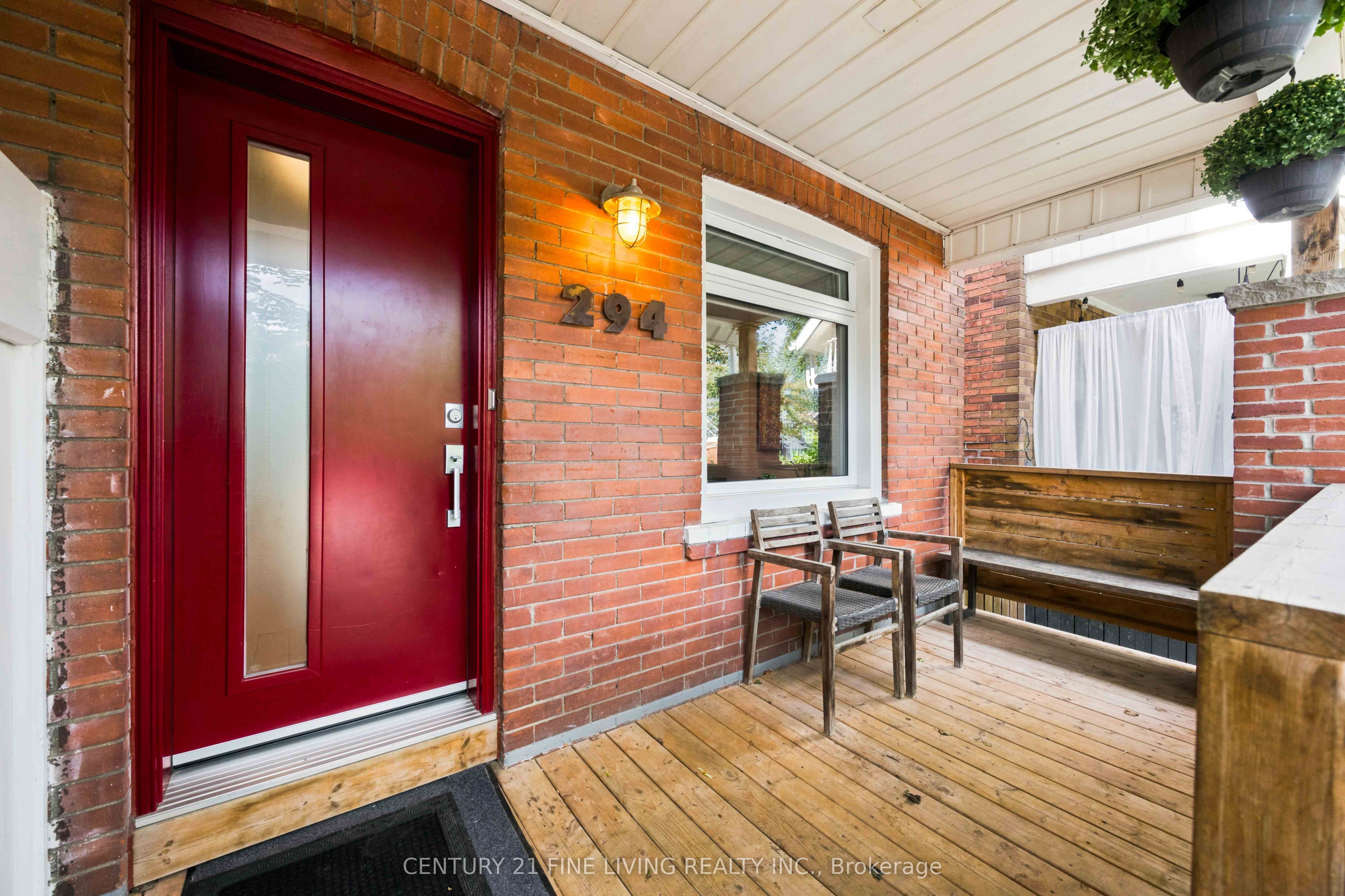 294 Gainsborough Road, Toronto, ON M4L 3C6 photo 3