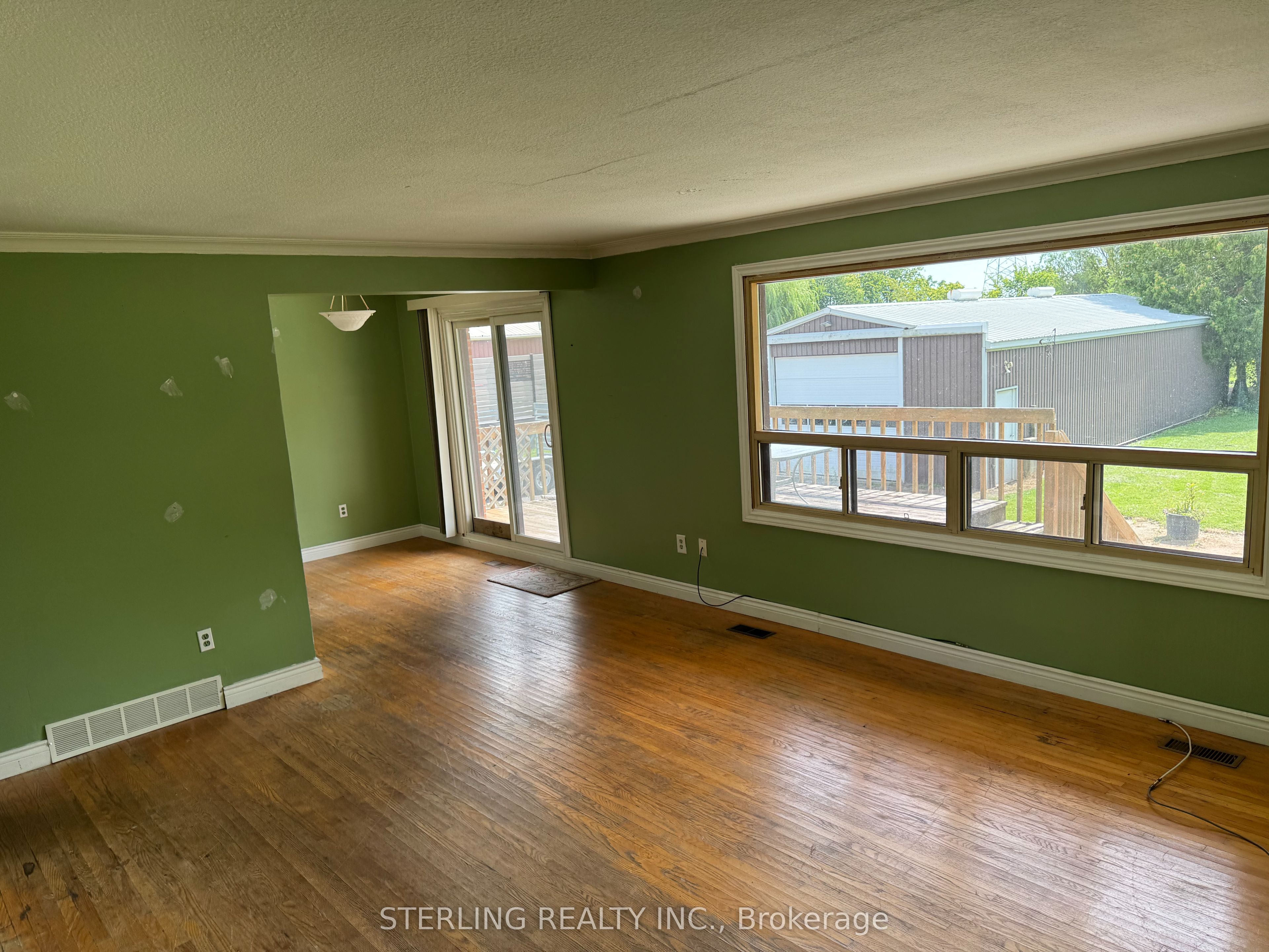 817 Jomar Avenue, Pickering, ON L1X 2R4 photo 5