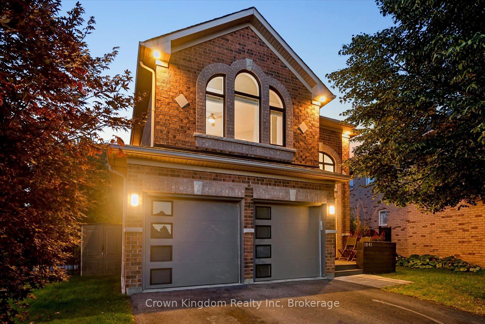 1841 Holbrook Court, Pickering, ON L1V 7C2