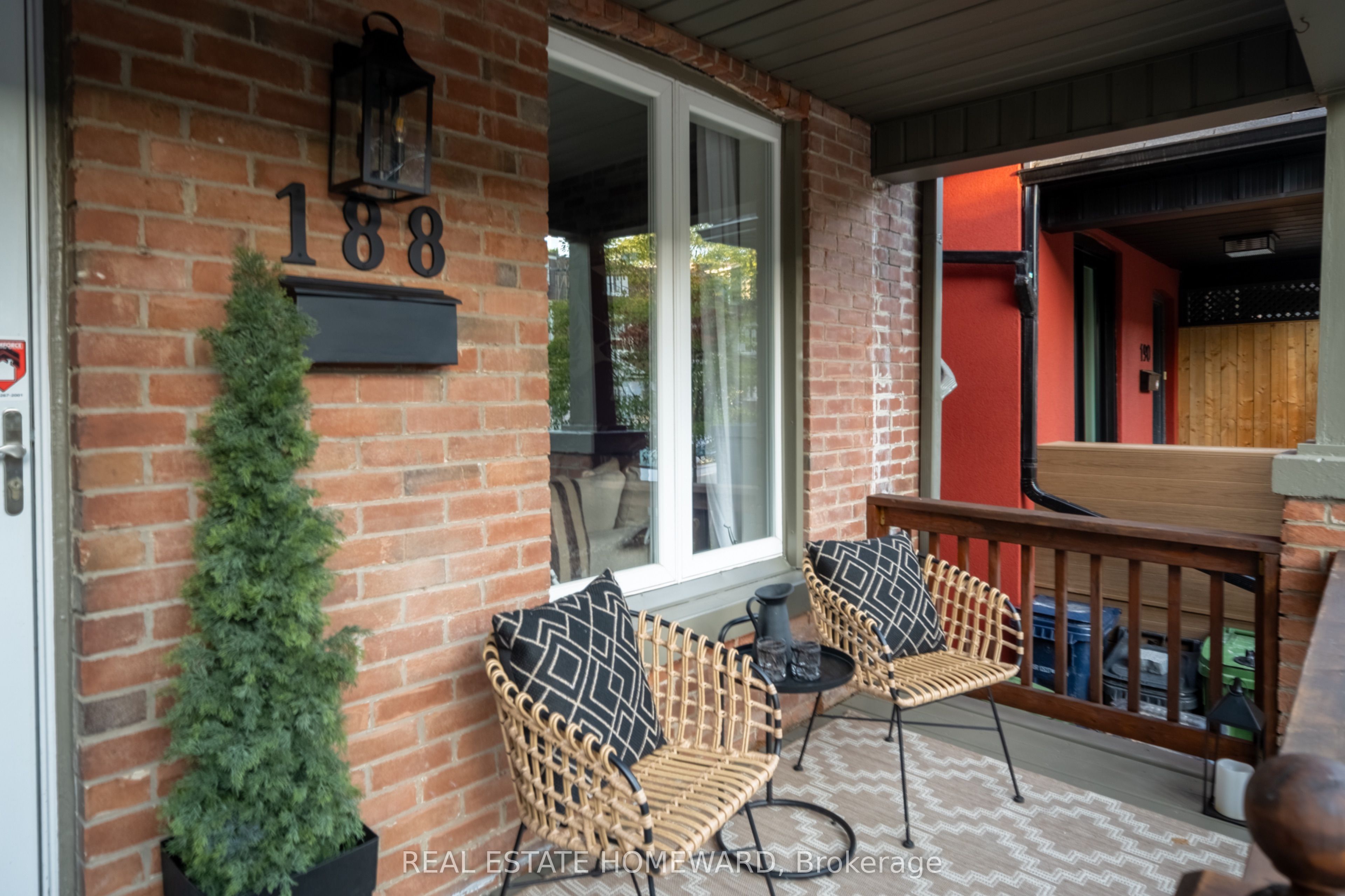 188 Hastings Avenue, Toronto, ON M4L 2L7 photo 3