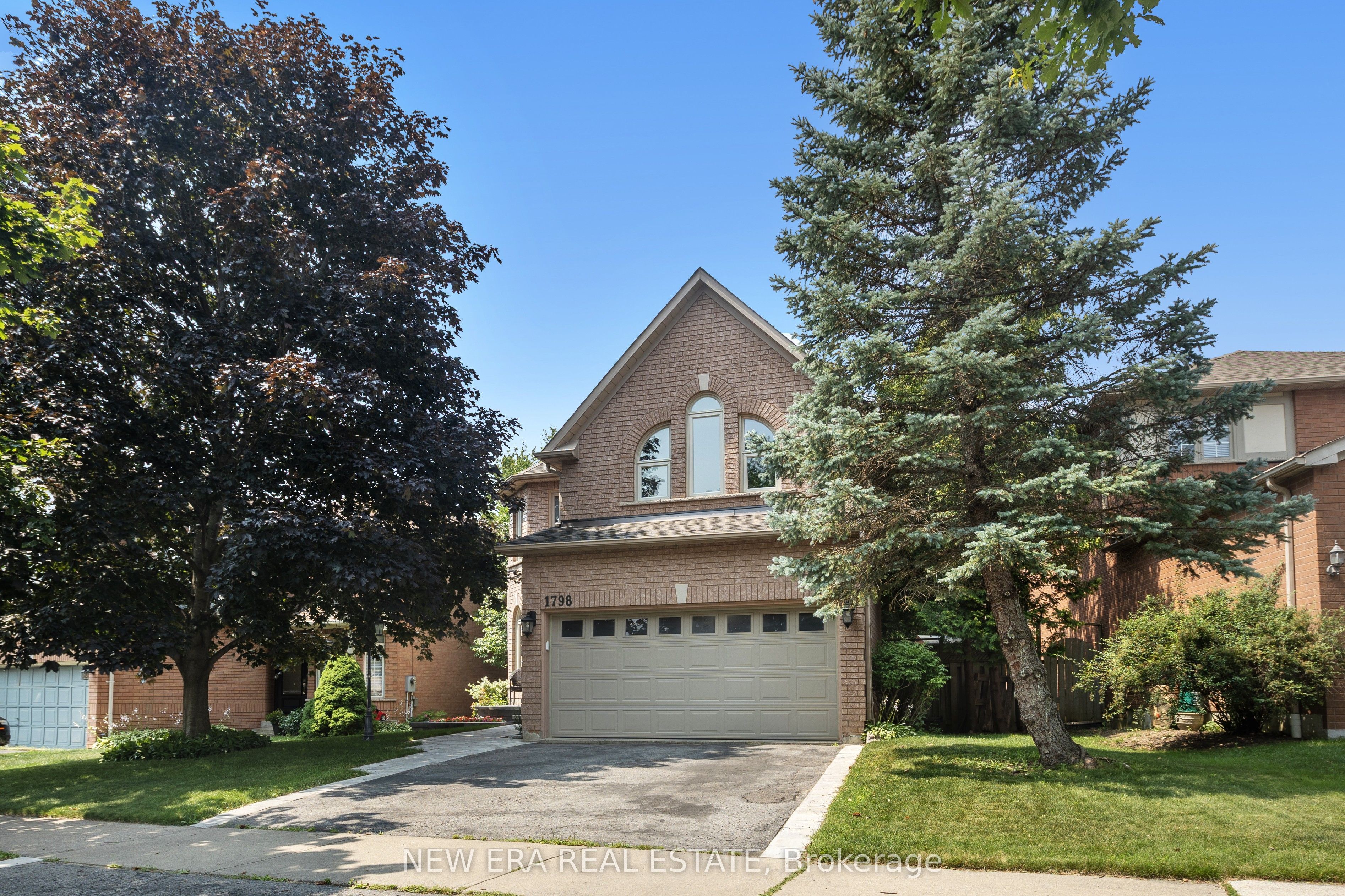1798 Autumn Crescent, Pickering, ON L1V 6W7 photo 2