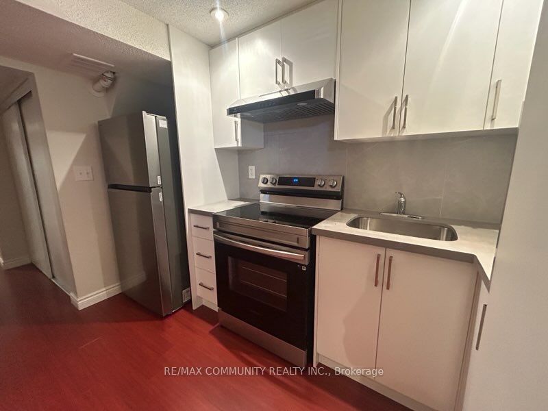 12 Jaguar Street Bsmnt, Toronto, ON M1B 6G2 photo 4