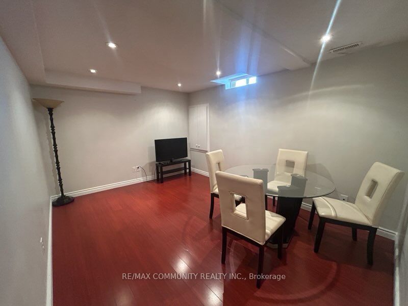 12 Jaguar Street Bsmnt, Toronto, ON M1B 6G2 photo 5