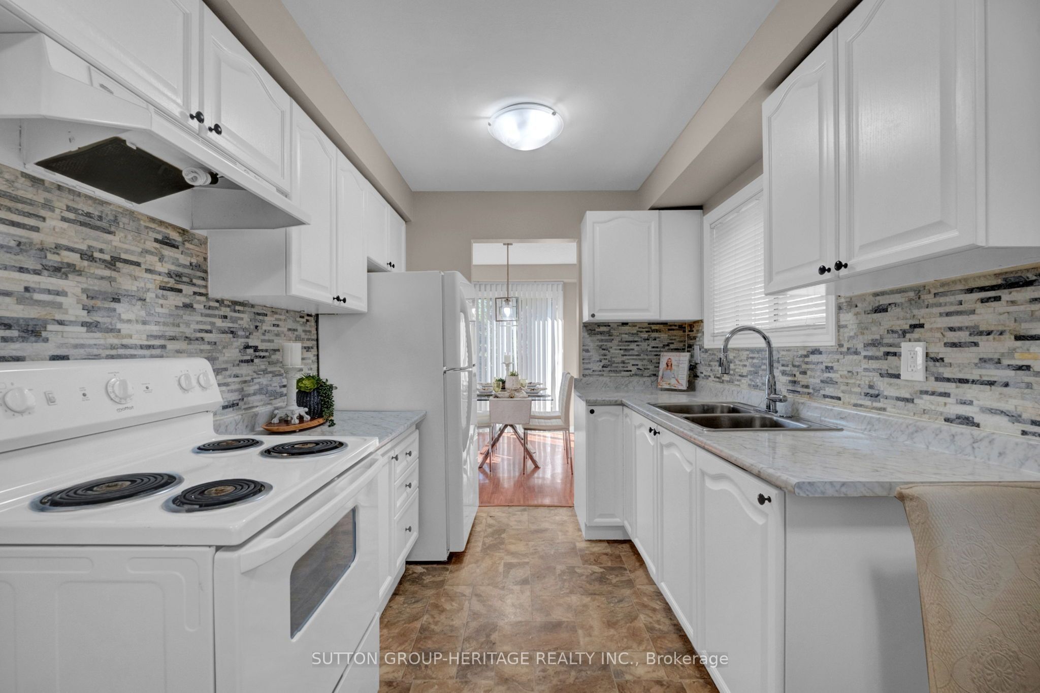 5 Fenwick Avenue, Clarington, ON L1C 4R6 photo 5