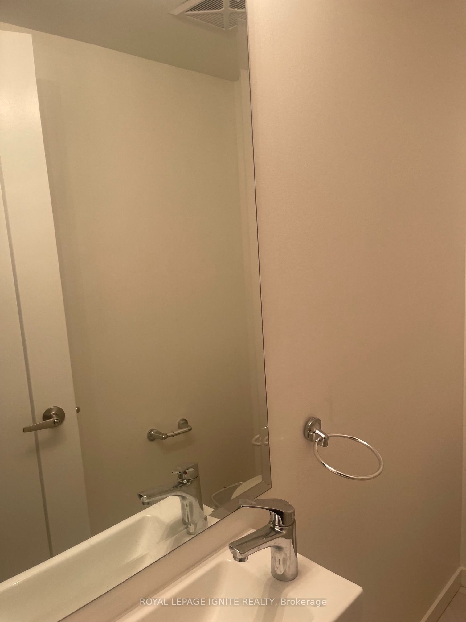 1711 Pure Springs Boulevard 517, Pickering, ON L1X 0E3 photo 5
