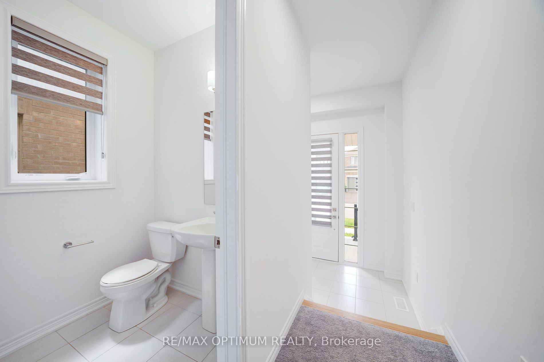 2073 Chris Mason Street, Oshawa, ON L1L 0S5 photo 5