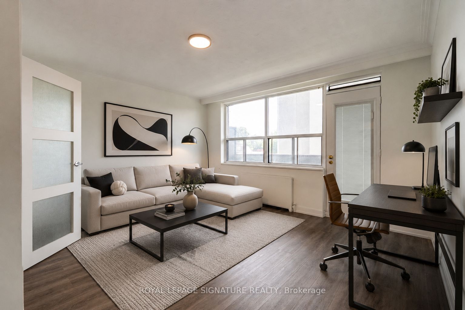 15 Gamble Avenue 203, Toronto, ON M4K 2H3