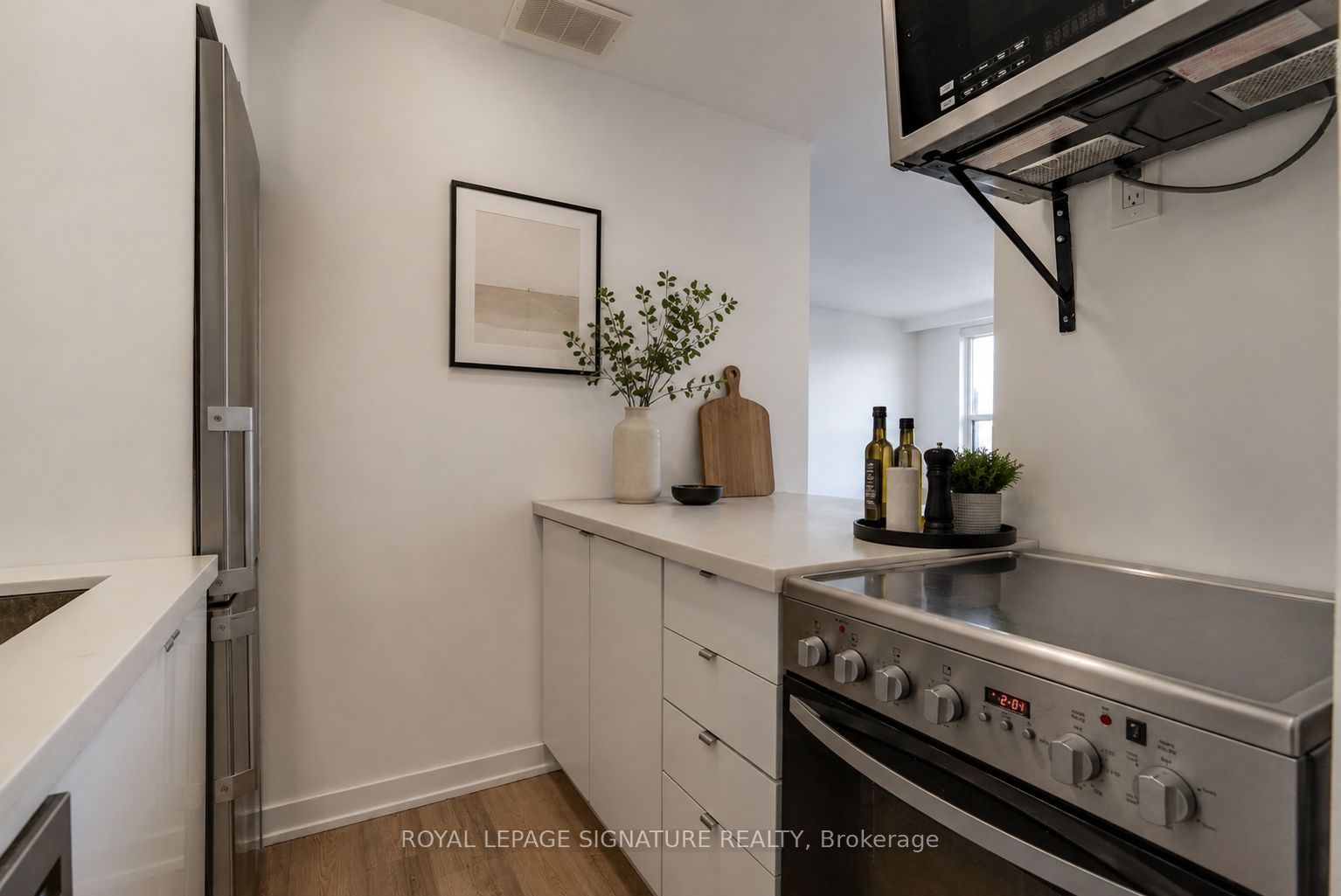 15 Gamble Avenue 303, Toronto, ON M4K 2H3 photo 2