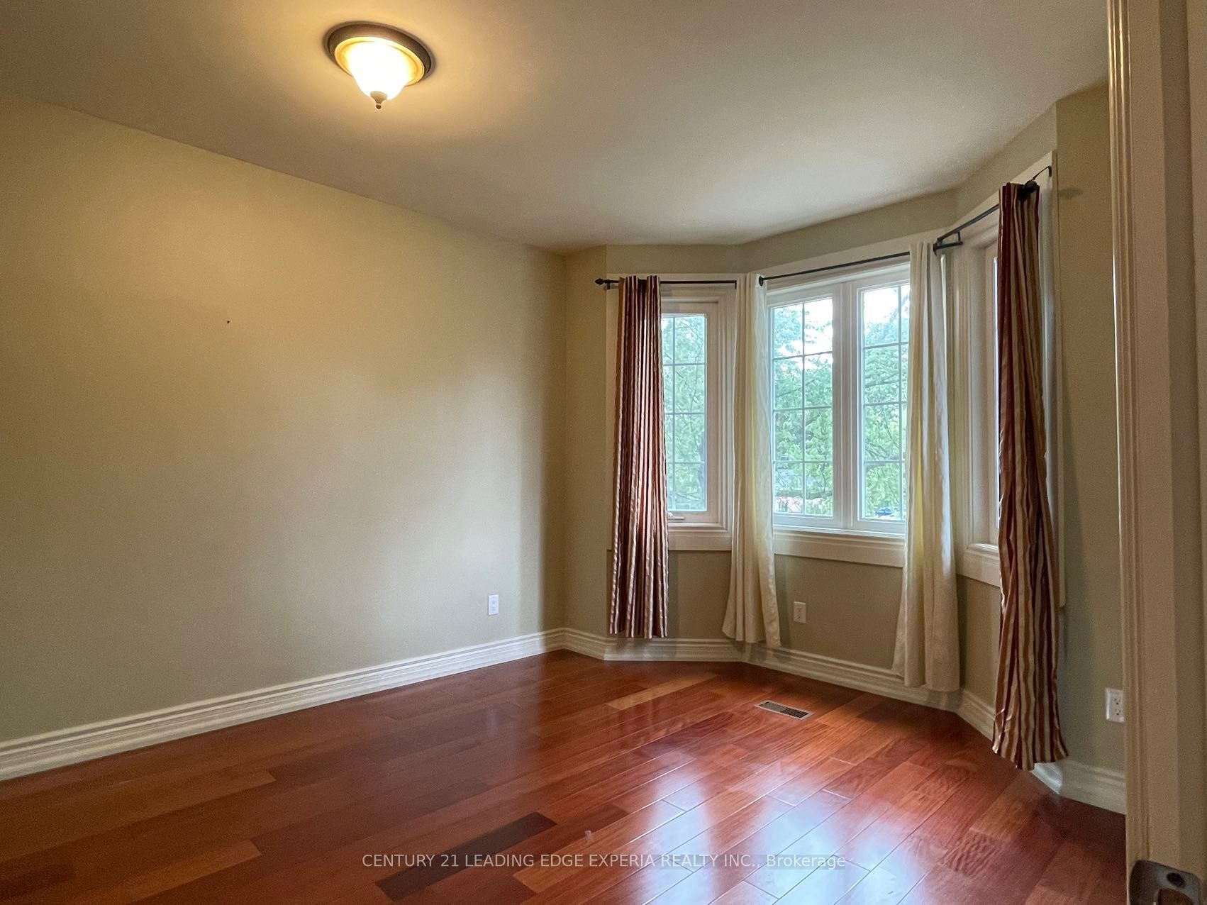 20 Grove Hill Drive W, Toronto, ON M1T 3C9 photo 5