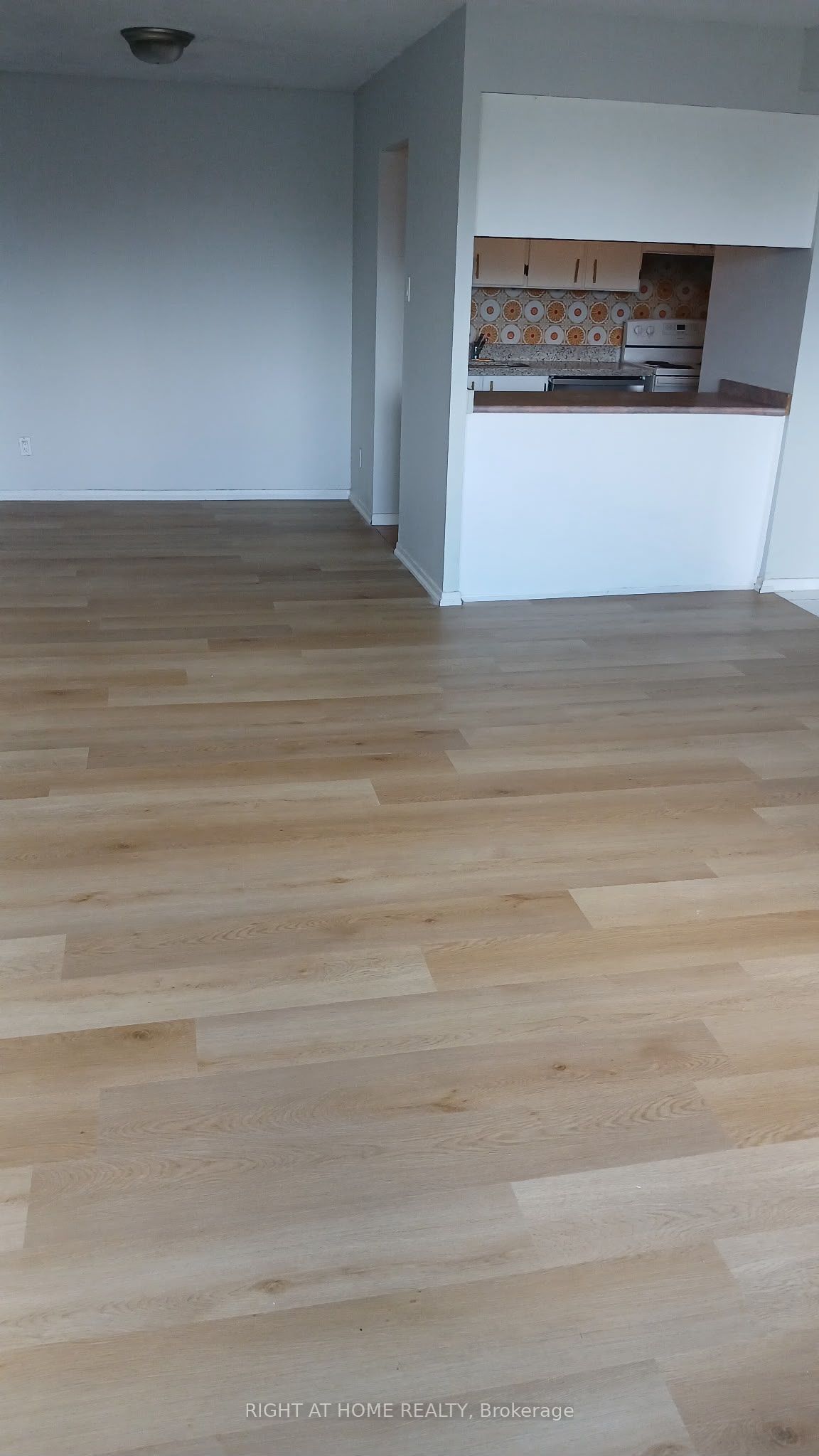 40 Bay Mills Boulevard 401, Toronto, ON M1T 3P5